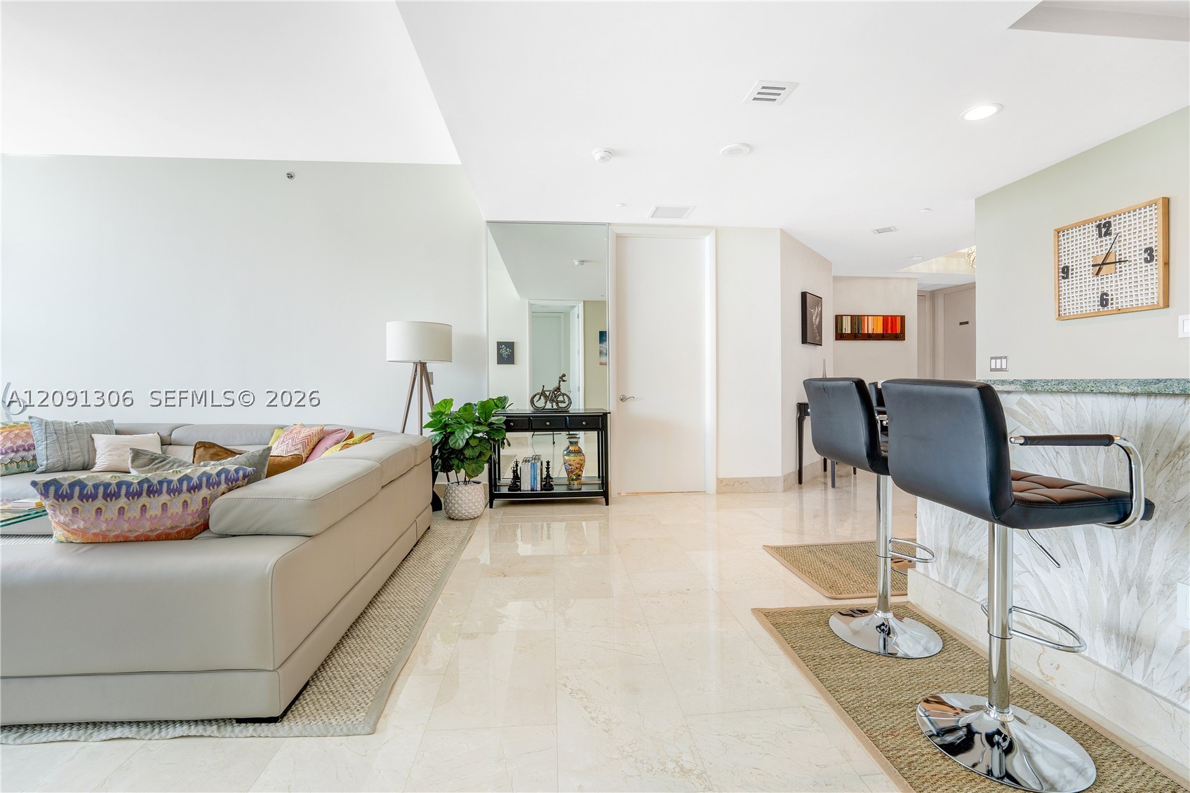 100 S Pointe Dr #2403, Miami Beach FL 33139