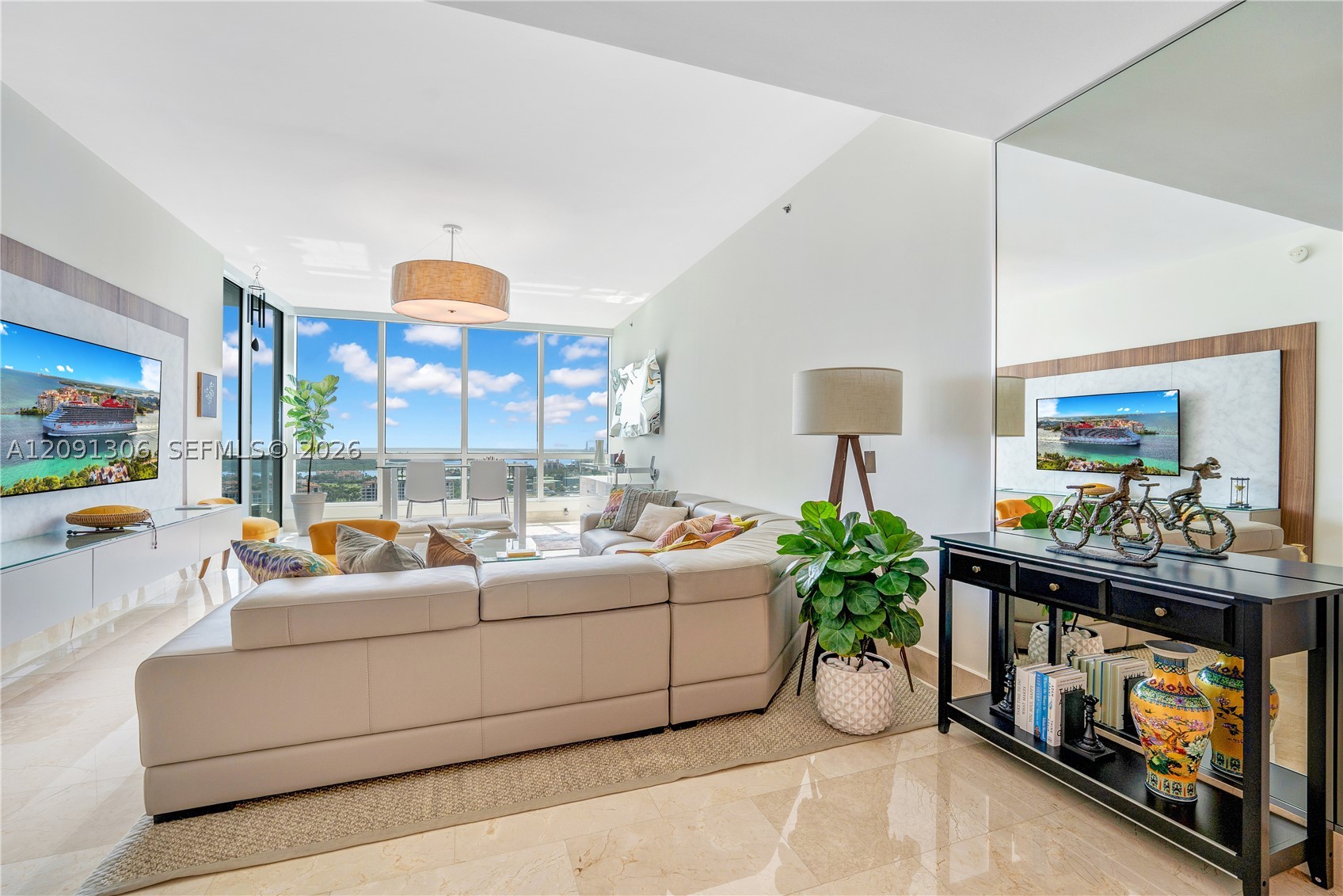 100 S Pointe Dr #2403, Miami Beach FL 33139