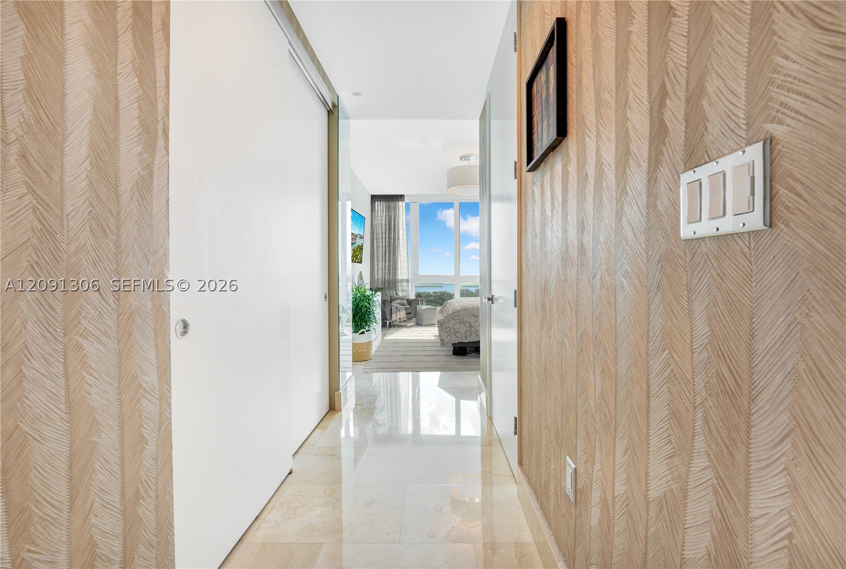 100 S Pointe Dr #2403, Miami Beach FL 33139