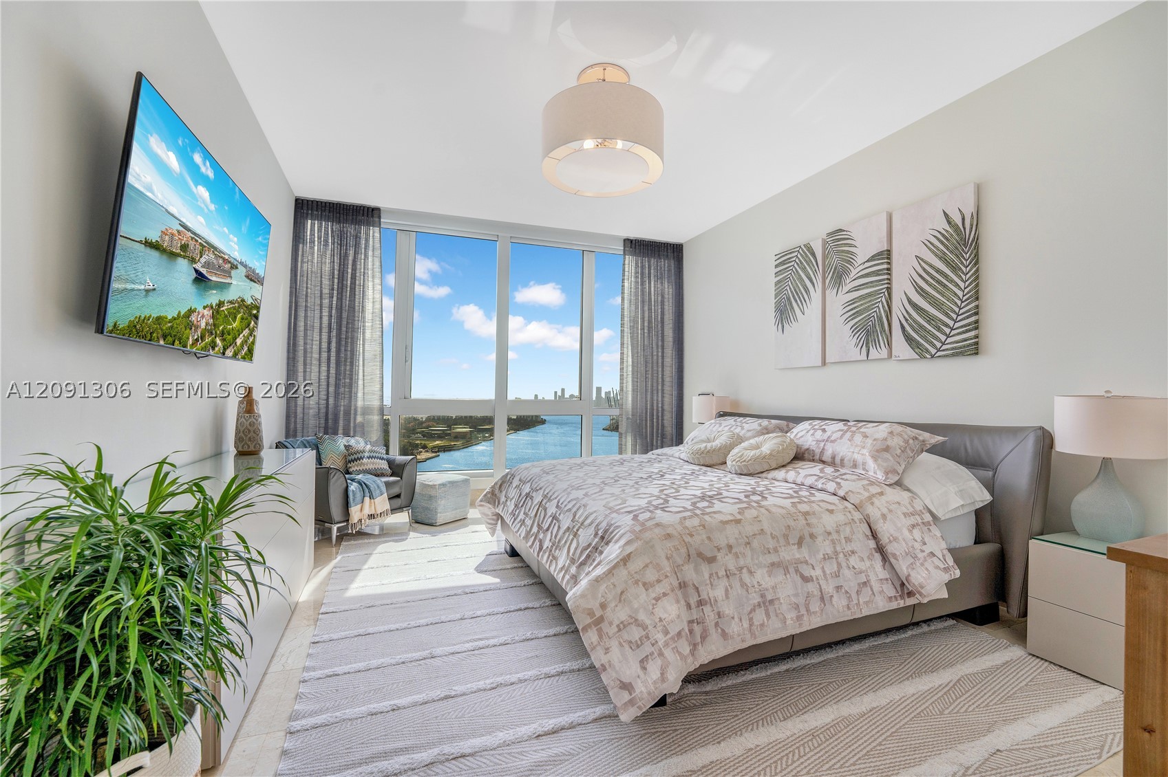100 S Pointe Dr #2403, Miami Beach FL 33139