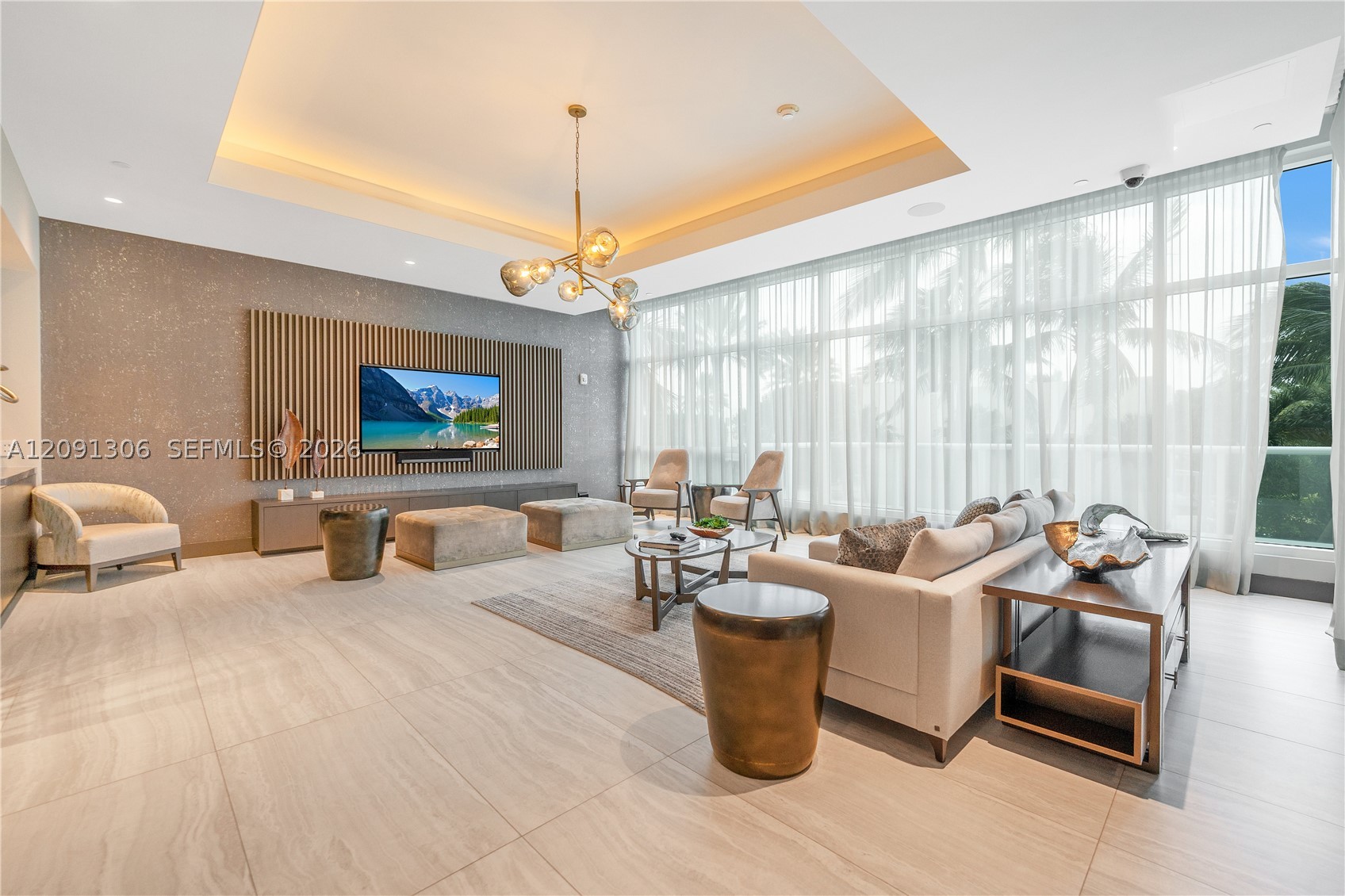 100 S Pointe Dr #2403, Miami Beach FL 33139