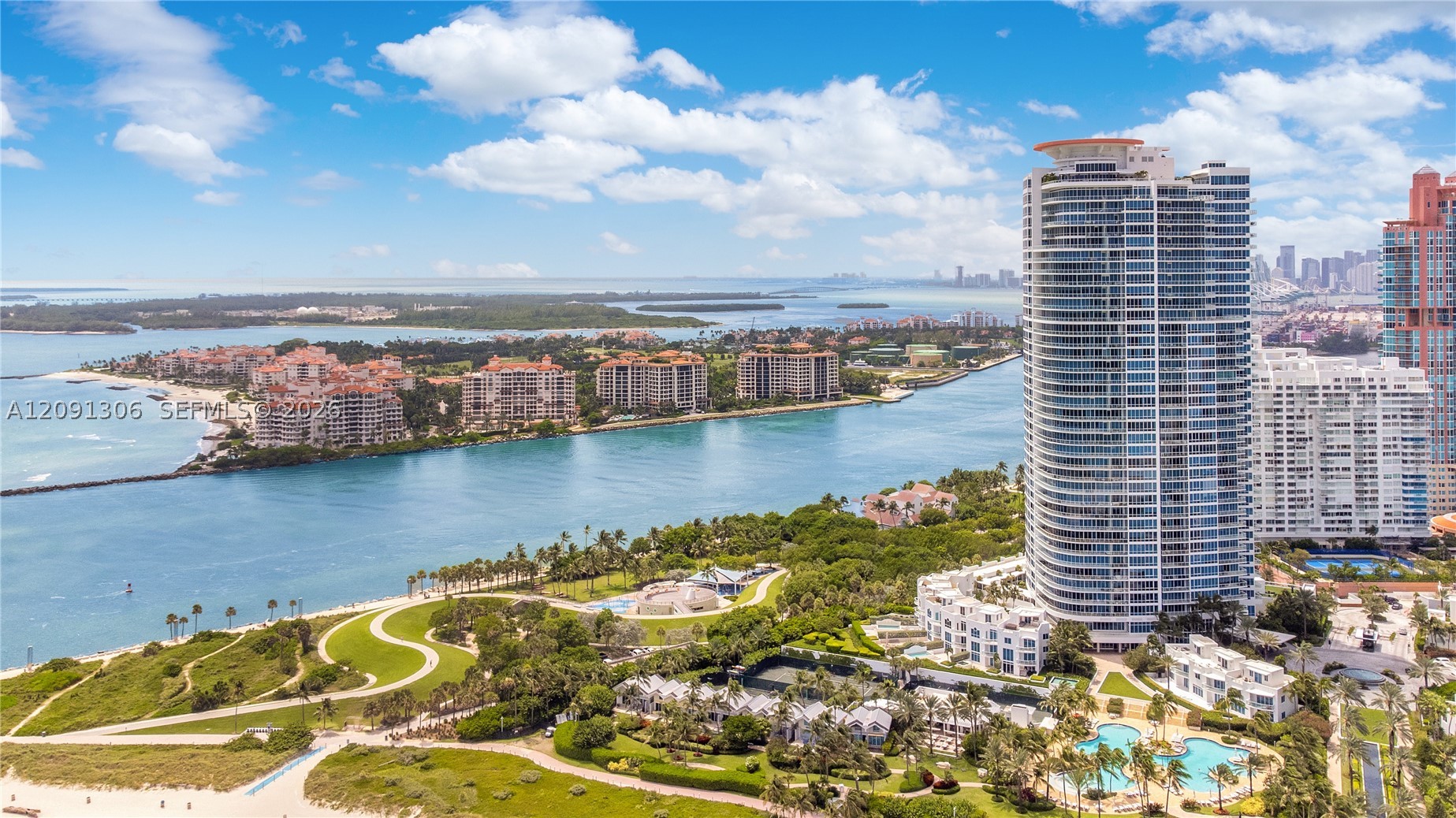 100 S Pointe Dr #2403, Miami Beach FL 33139