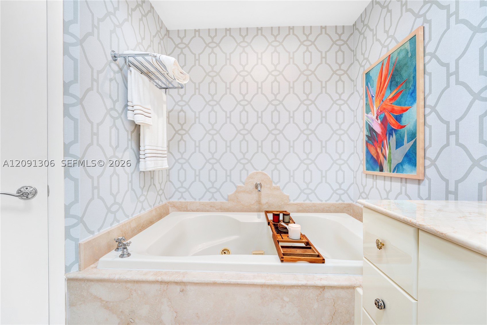 100 S Pointe Dr #2403, Miami Beach FL 33139