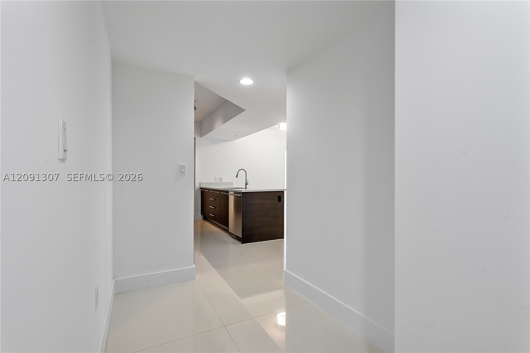 55 SE 6th St #3605, Miami FL 33131