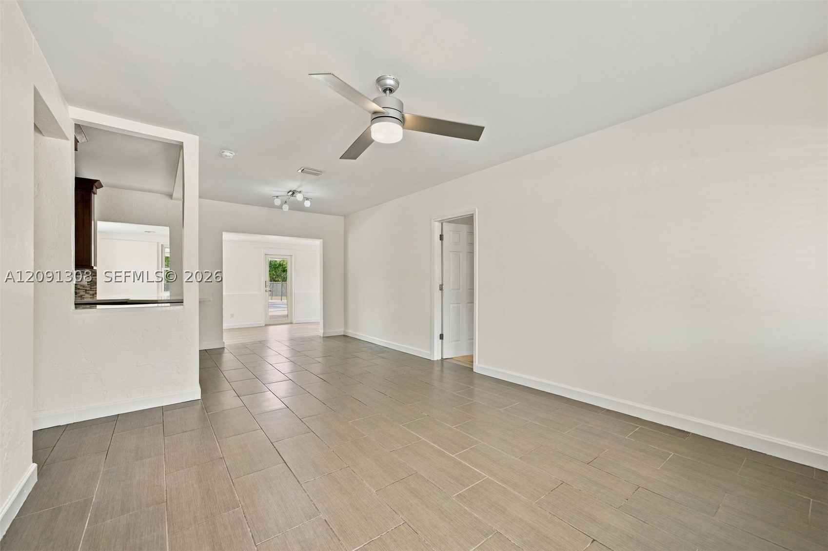 7120 SW 58th St, Miami FL 33143