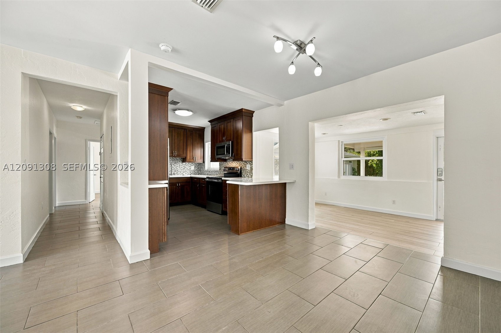 7120 SW 58th St, Miami FL 33143