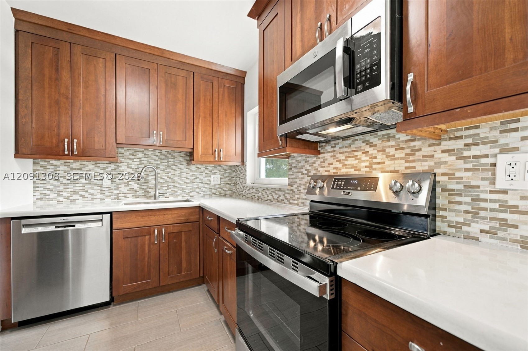 7120 SW 58th St, Miami FL 33143