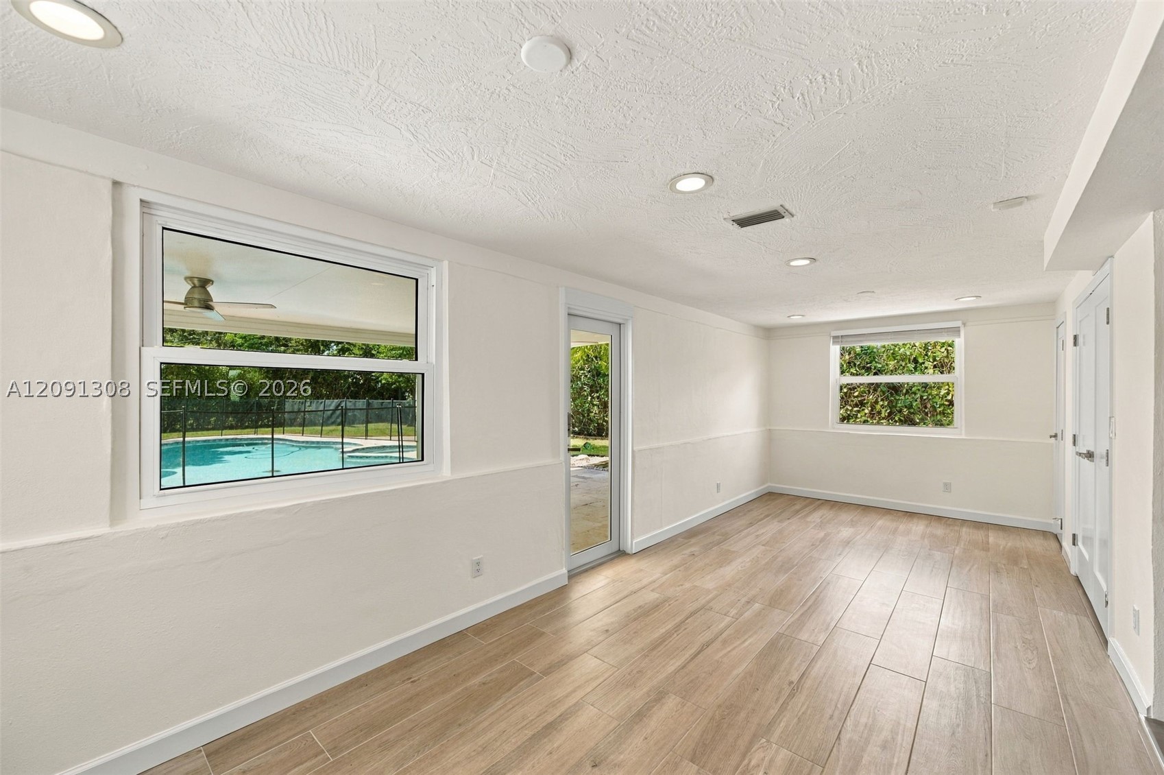 7120 SW 58th St, Miami FL 33143