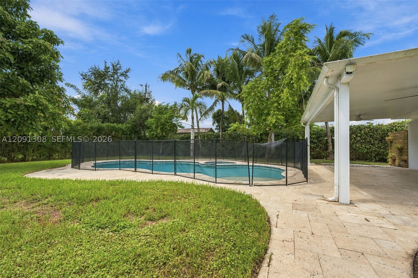 7120 SW 58th St, Miami FL 33143