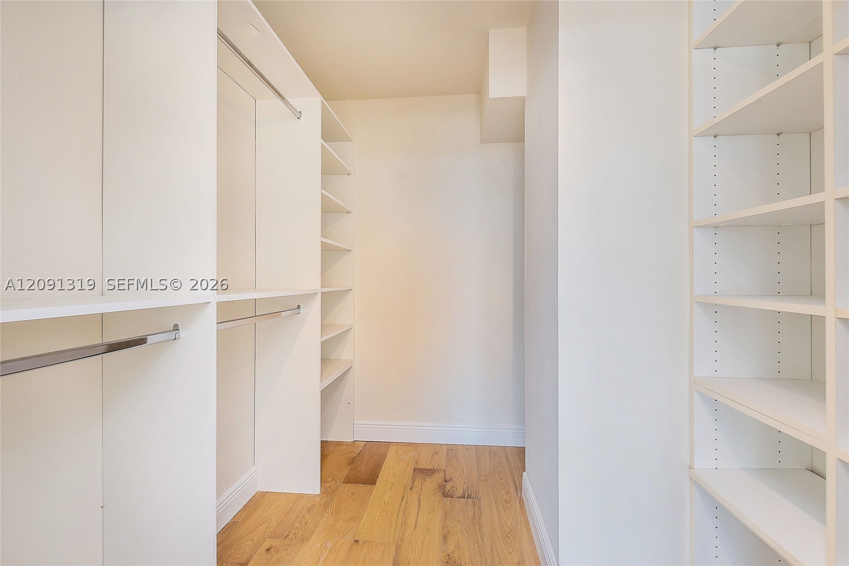 881 Ocean Dr #22A, Key Biscayne FL 33149