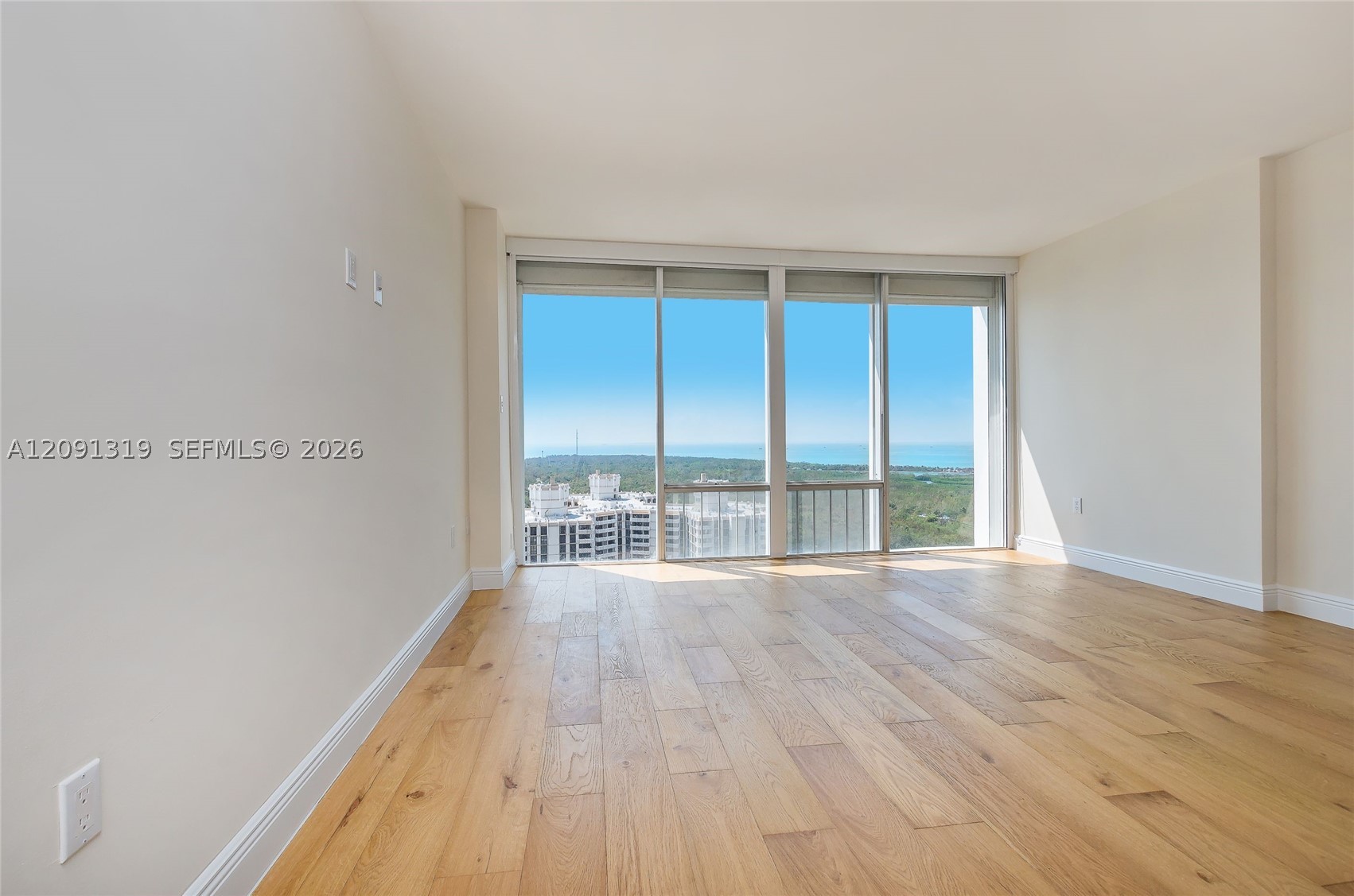 881 Ocean Dr #22A, Key Biscayne FL 33149