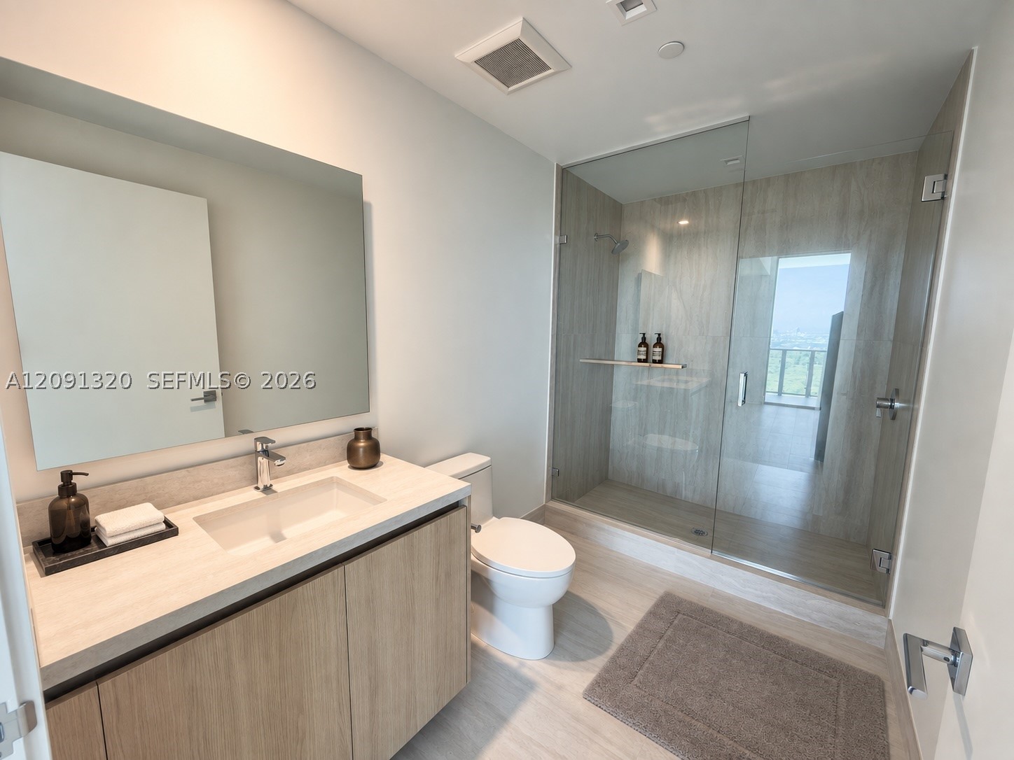 2411 Laguna Circle #1603, North Miami FL 33181