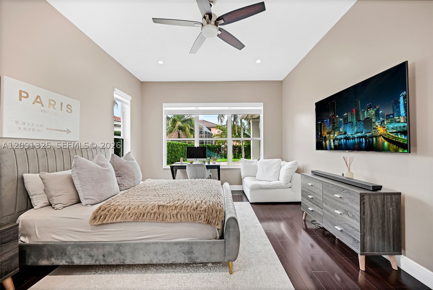 15976 SW 4th St, Pembroke Pines FL 33027