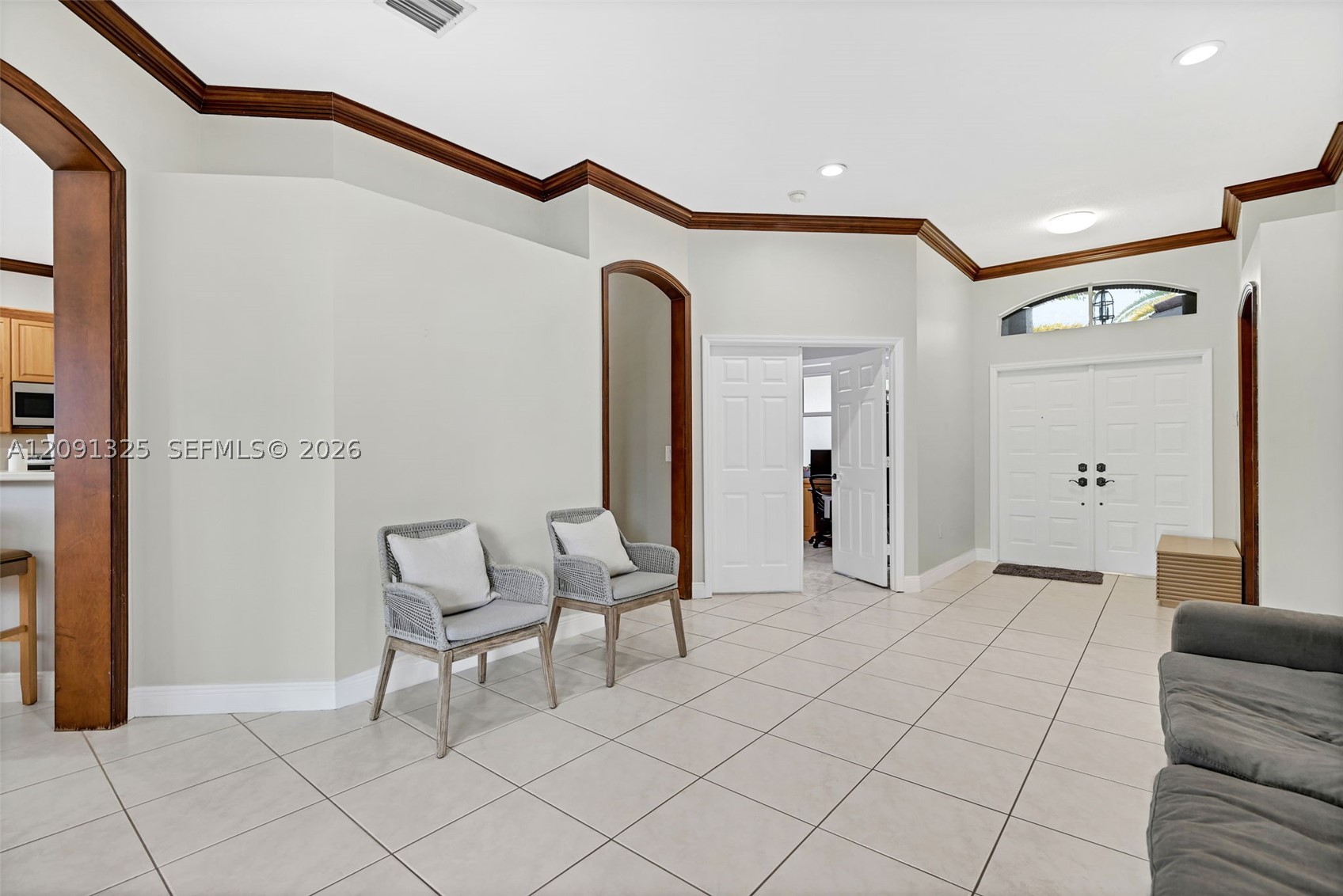 15976 SW 4th St, Pembroke Pines FL 33027