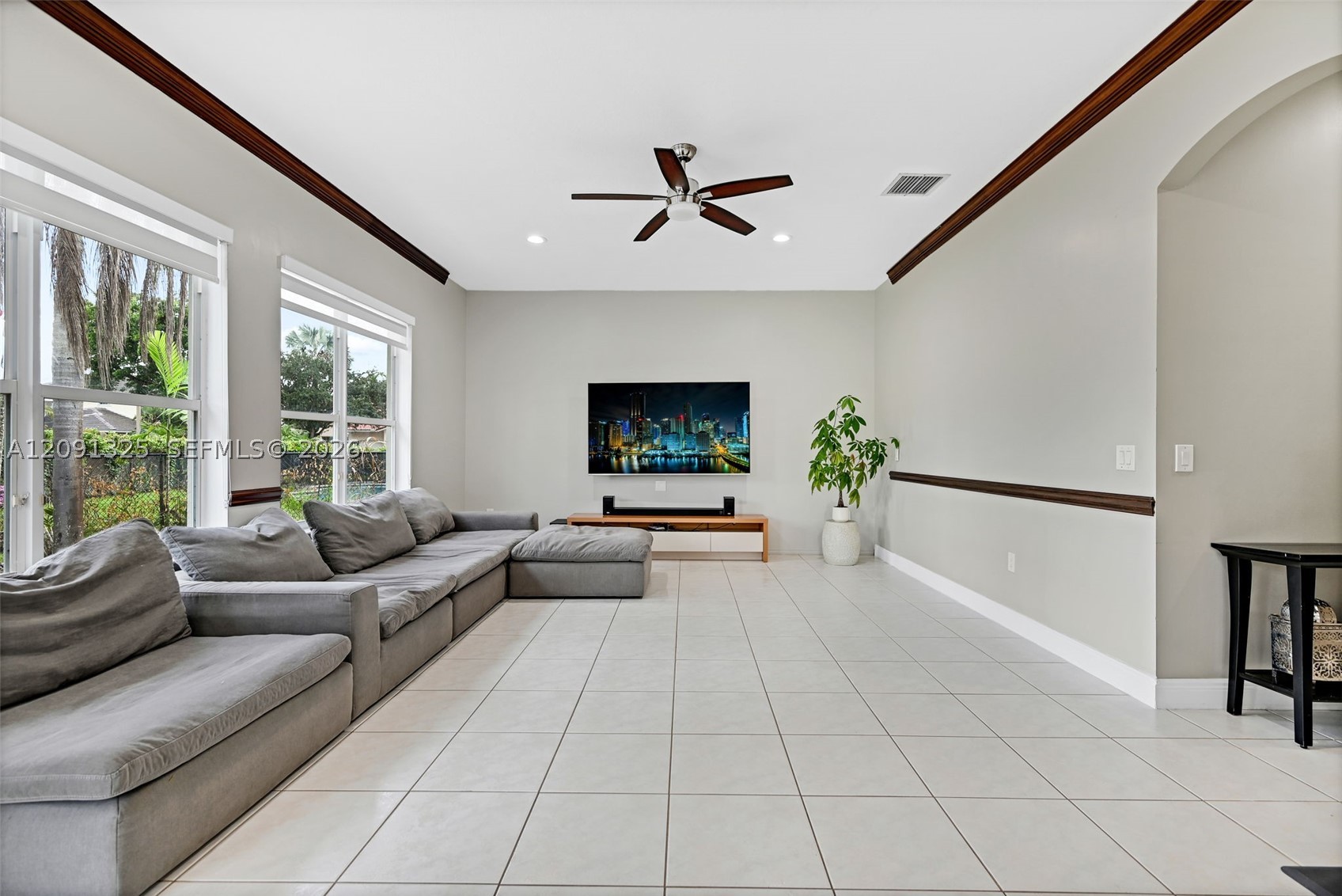 15976 SW 4th St, Pembroke Pines FL 33027