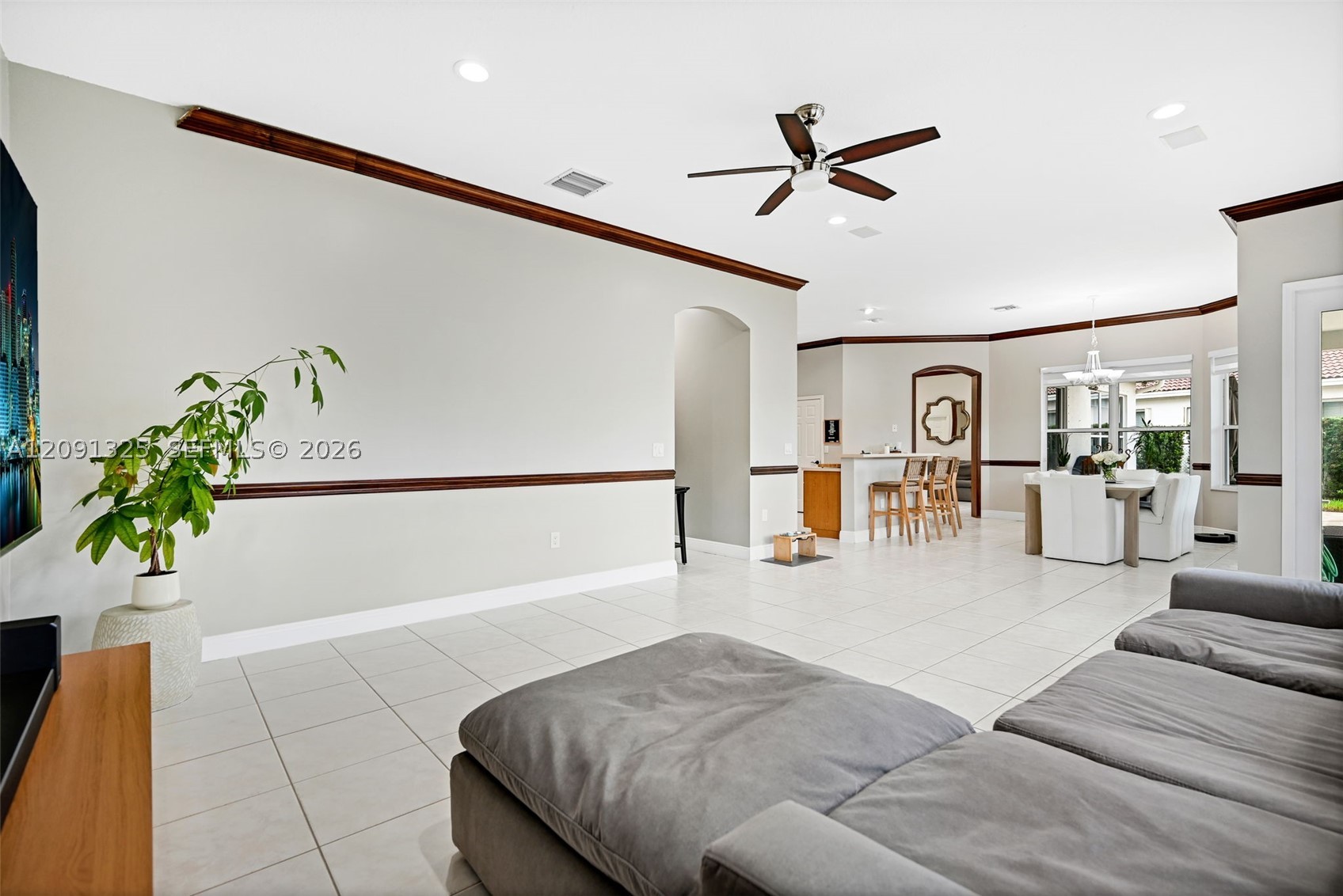 15976 SW 4th St, Pembroke Pines FL 33027