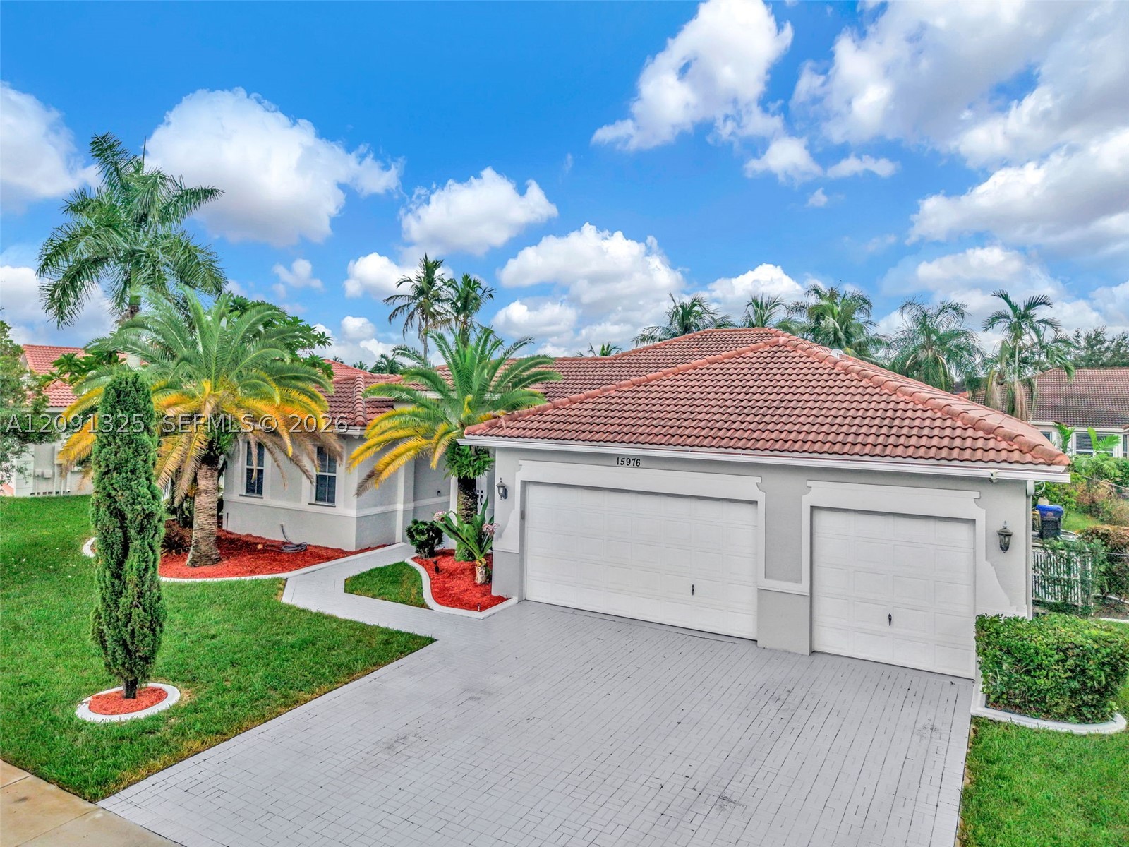 15976 SW 4th St, Pembroke Pines FL 33027