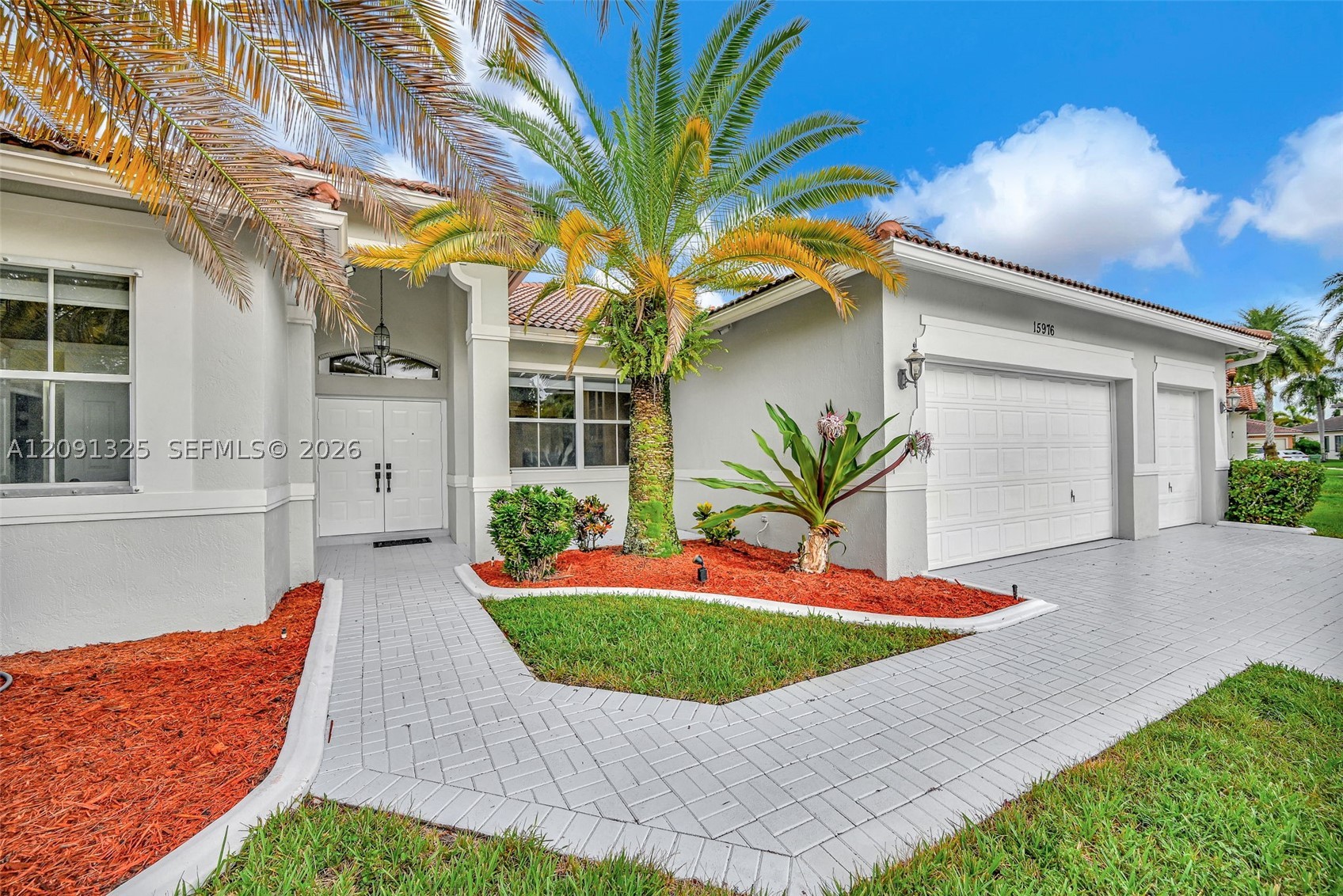 15976 SW 4th St, Pembroke Pines FL 33027