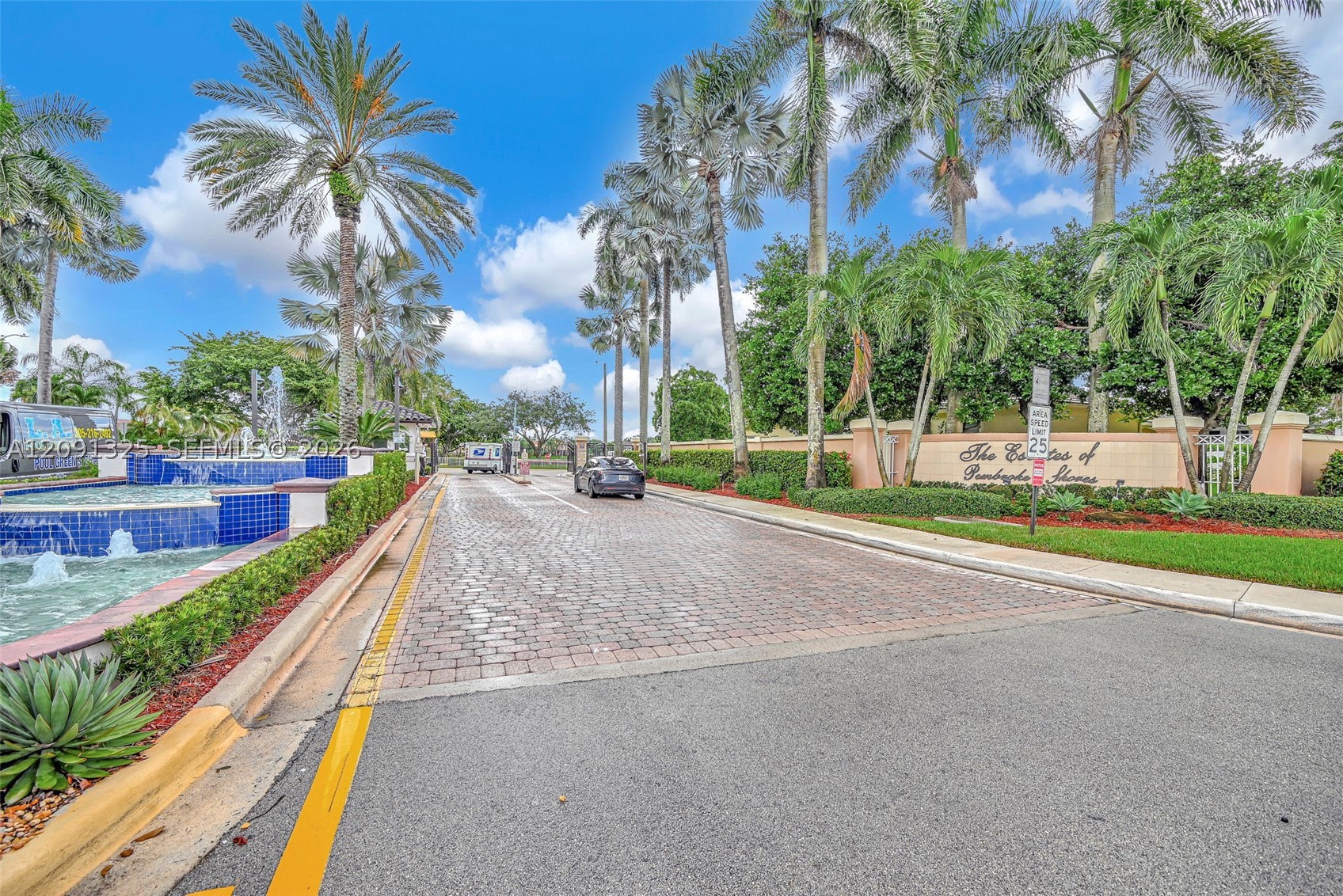 15976 SW 4th St, Pembroke Pines FL 33027