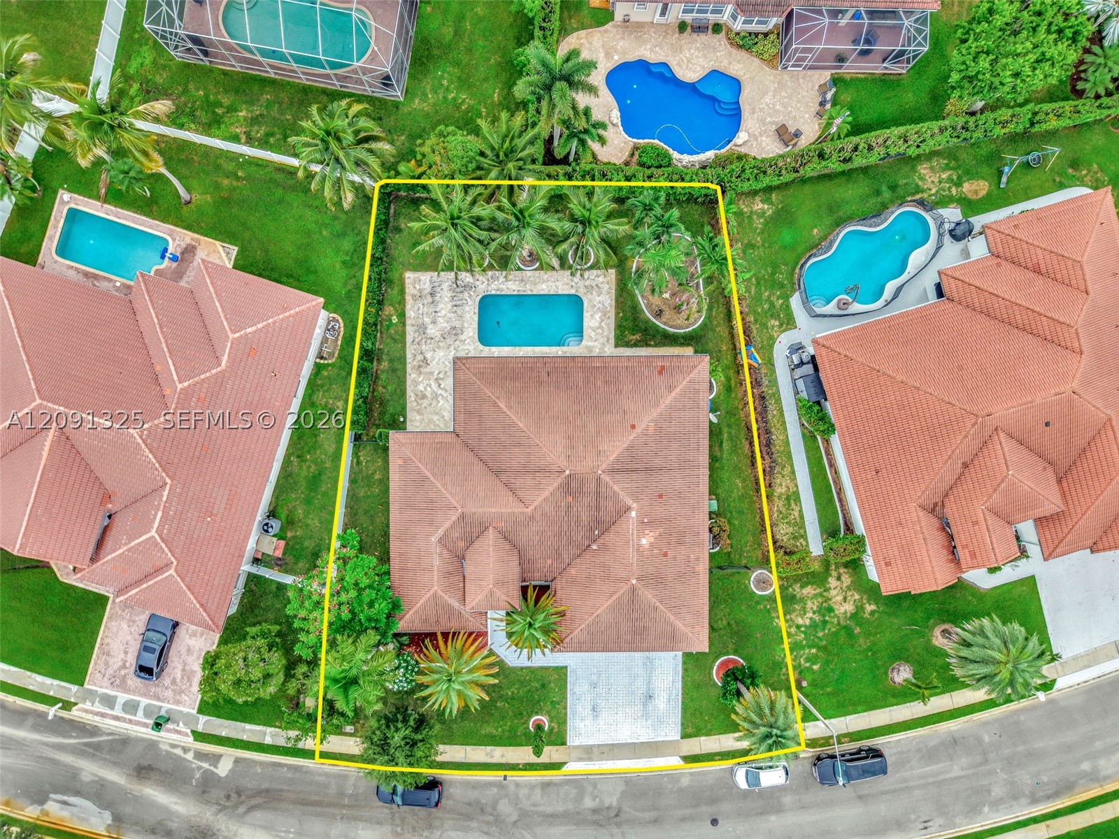 15976 SW 4th St, Pembroke Pines FL 33027