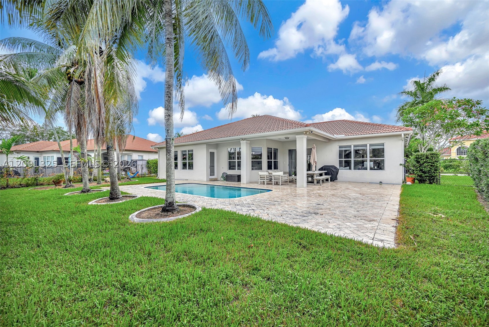15976 SW 4th St, Pembroke Pines FL 33027