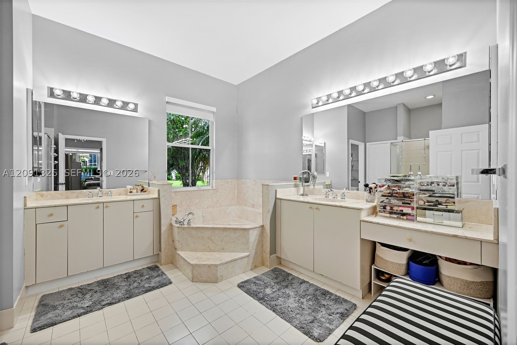 15976 SW 4th St, Pembroke Pines FL 33027