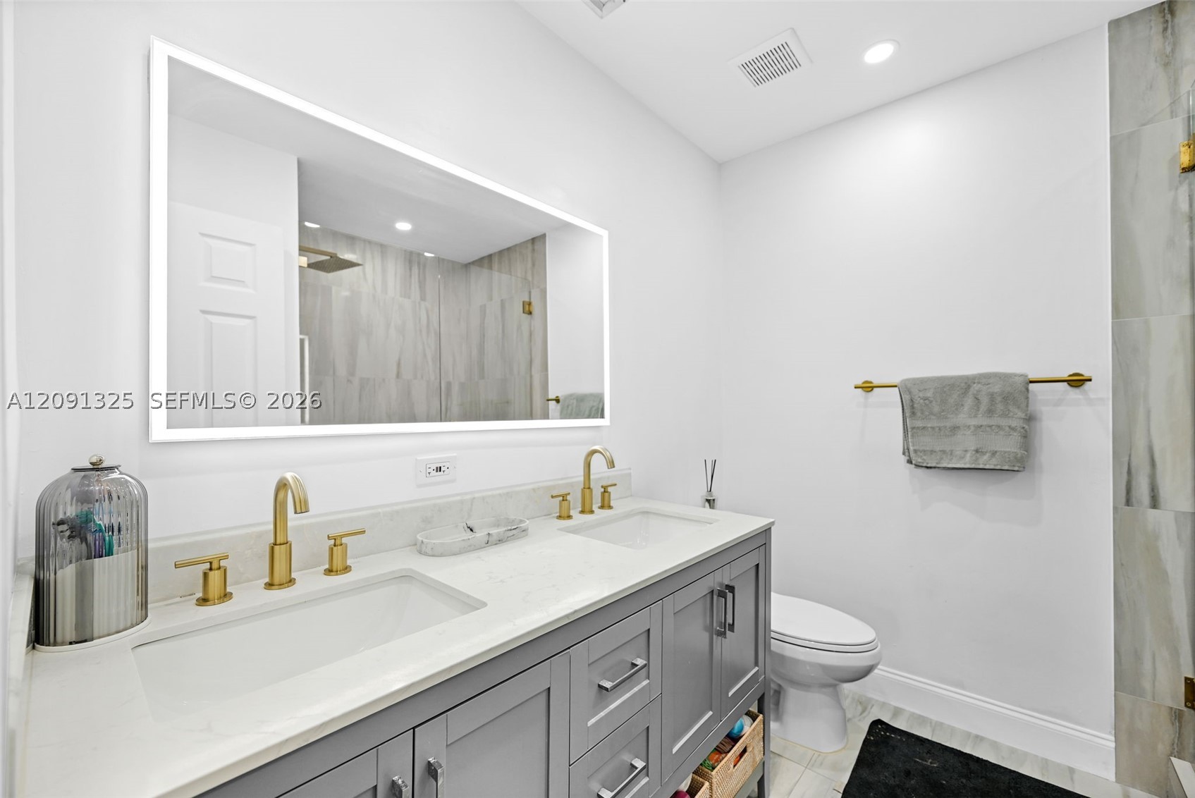 15976 SW 4th St, Pembroke Pines FL 33027
