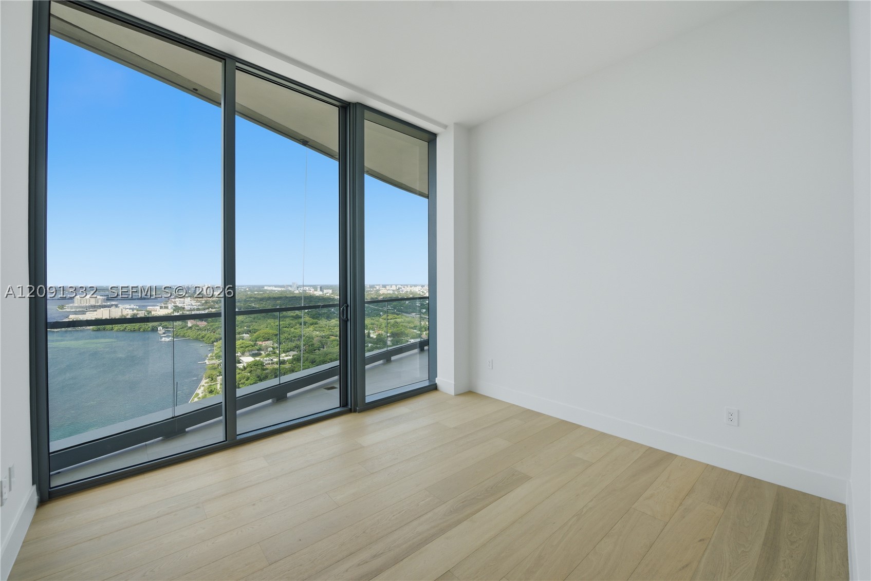 175 SE 25th Rd #3302, Miami FL 33129
