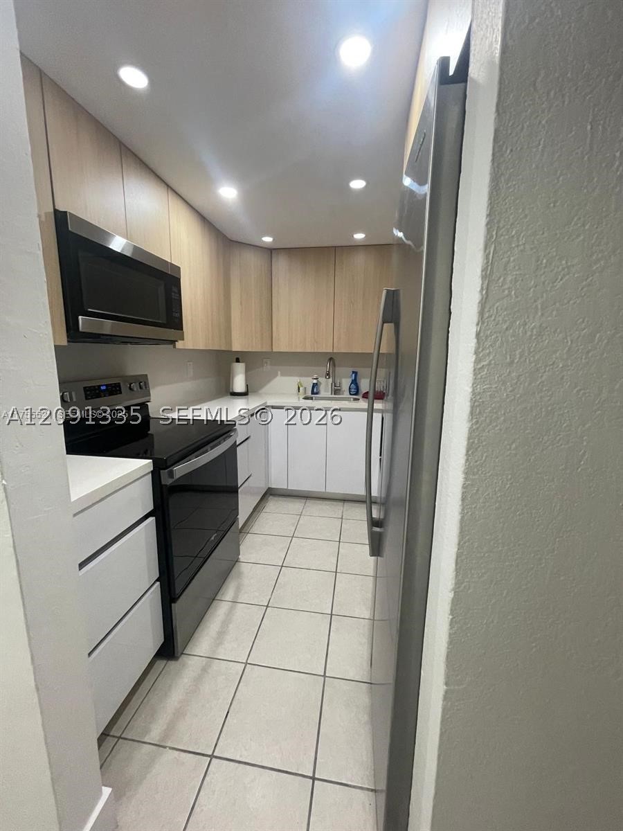 4550 NW 9th St #102E, Miami FL 33126