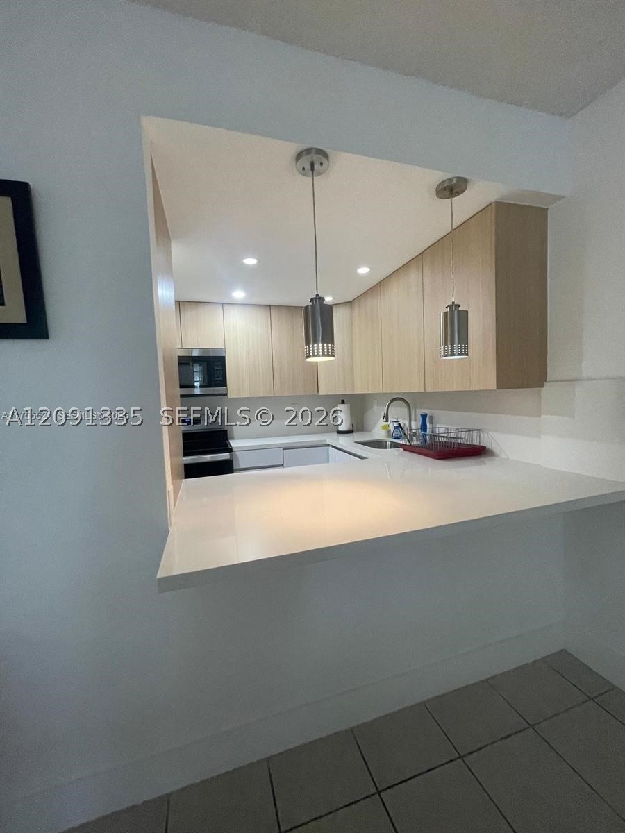 4550 NW 9th St #102E, Miami FL 33126