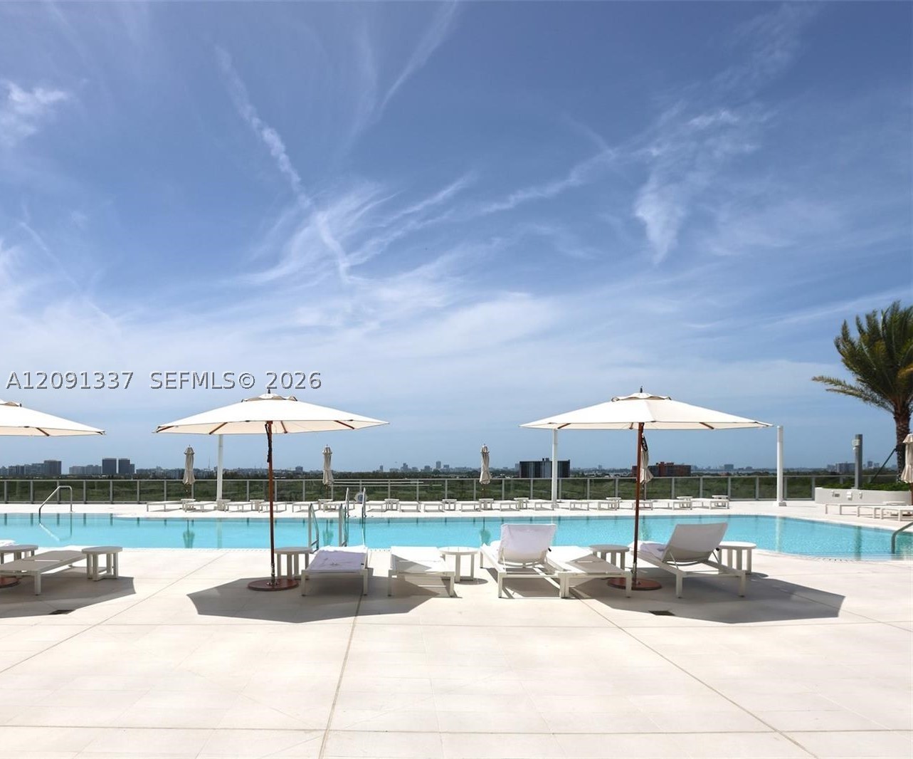 2411 Laguna Circle #903, North Miami FL 33181