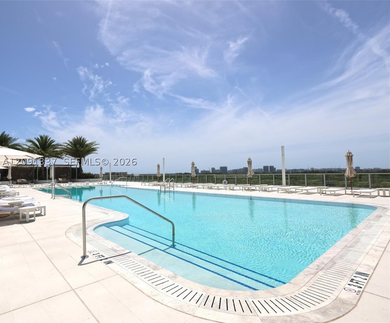 2411 Laguna Circle #903, North Miami FL 33181