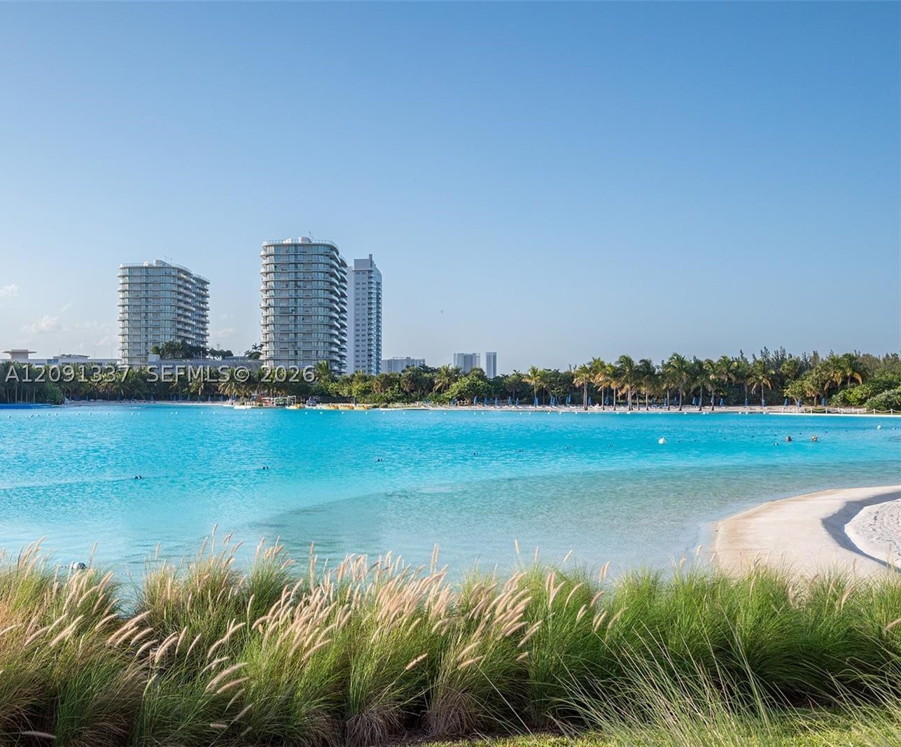 2411 Laguna Circle #903, North Miami FL 33181