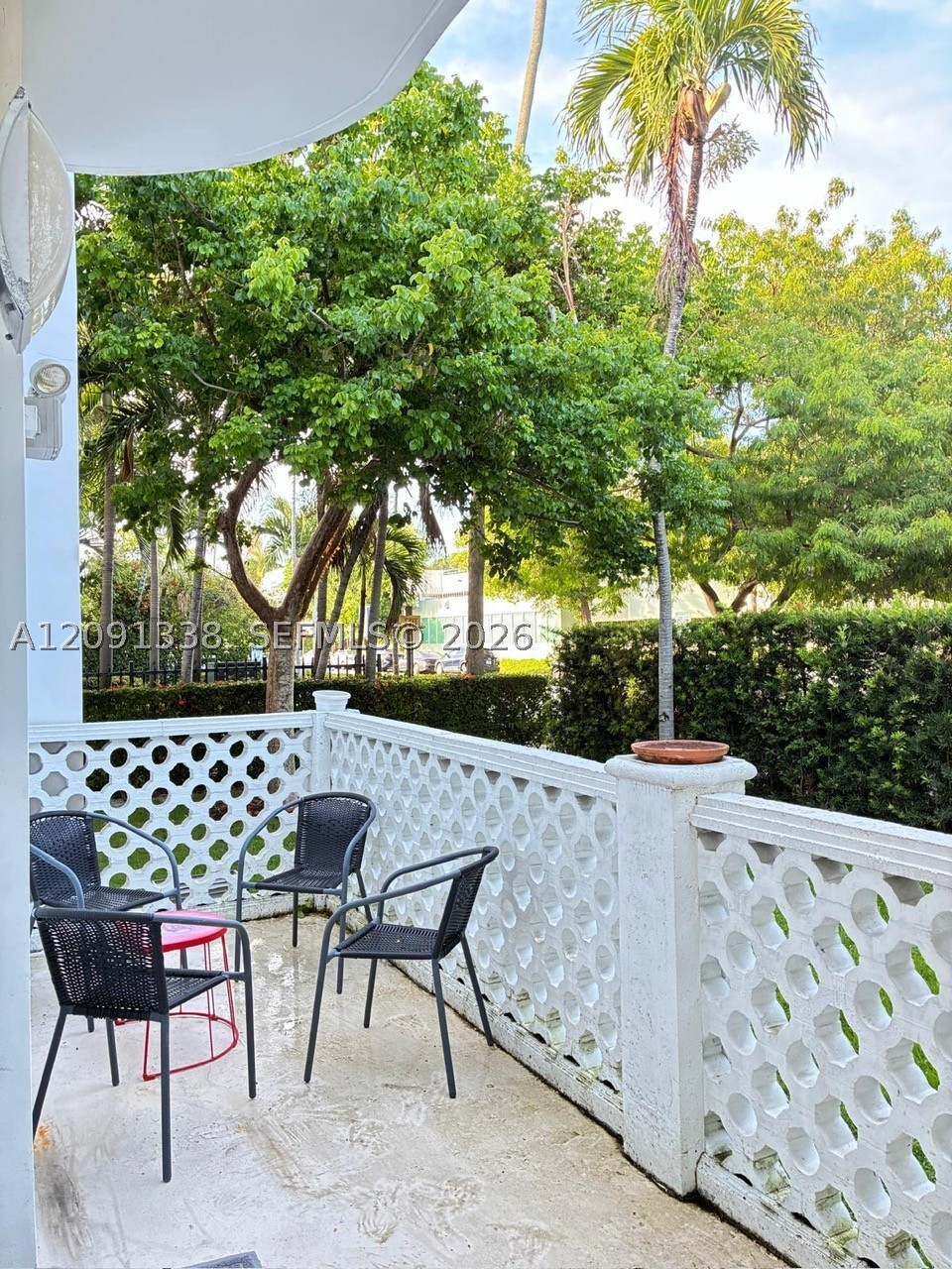 601 11th St #107, Miami Beach FL 33139