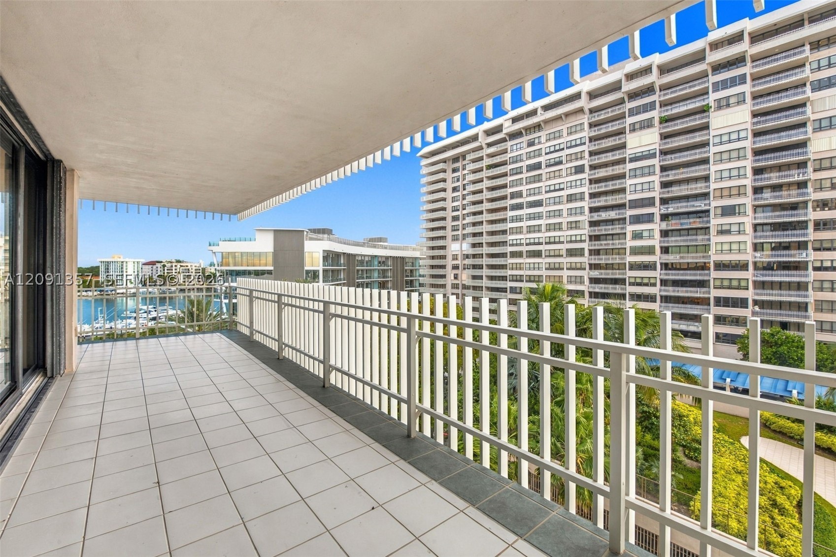 2 Grove Isle Dr #B609, Miami FL 33133