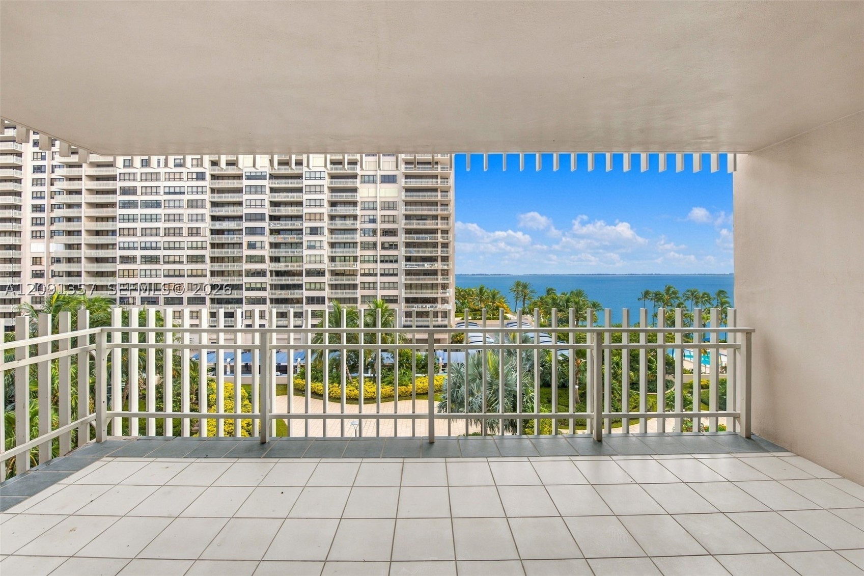 2 Grove Isle Dr #B609, Miami FL 33133
