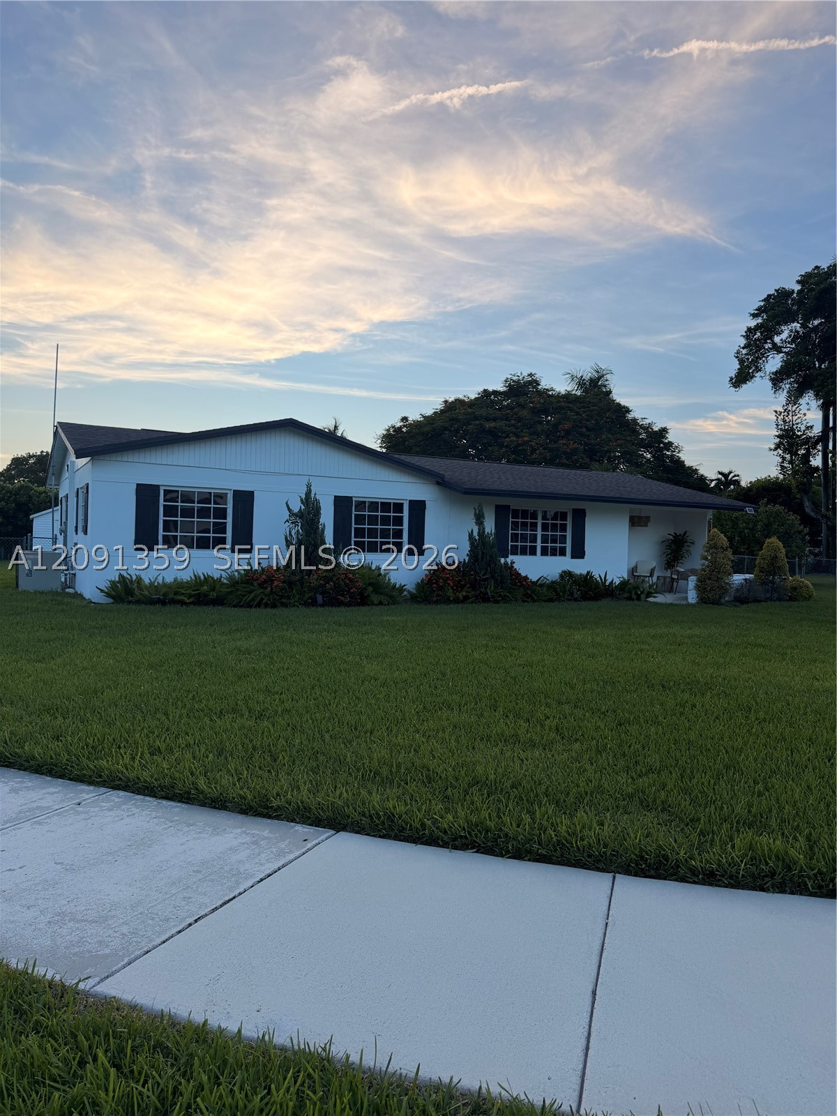18608 SW 93rd Pl #18608, Cutler Bay FL 33157