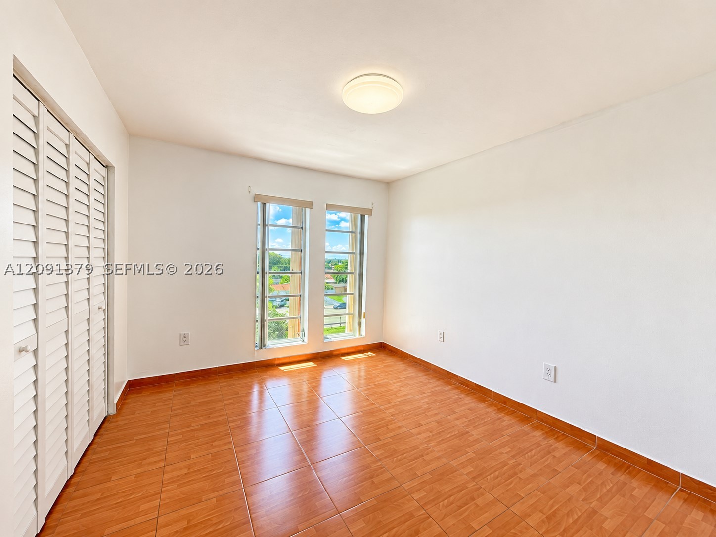 1075 W 68th St #415, Hialeah FL 33014