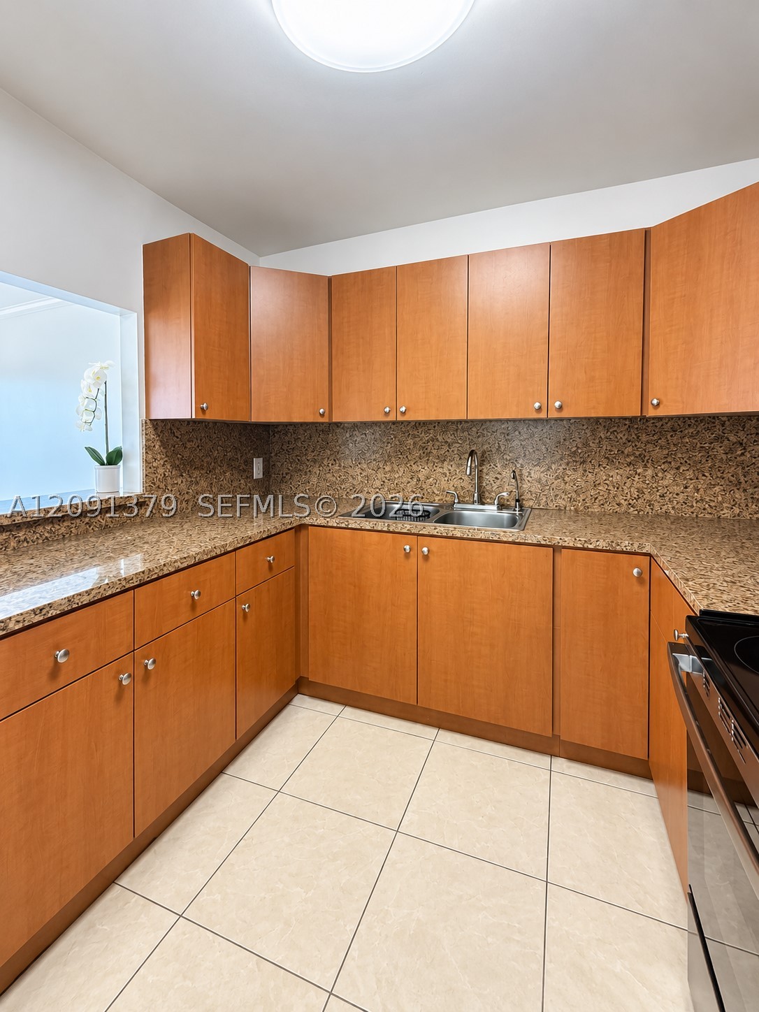1075 W 68th St #415, Hialeah FL 33014