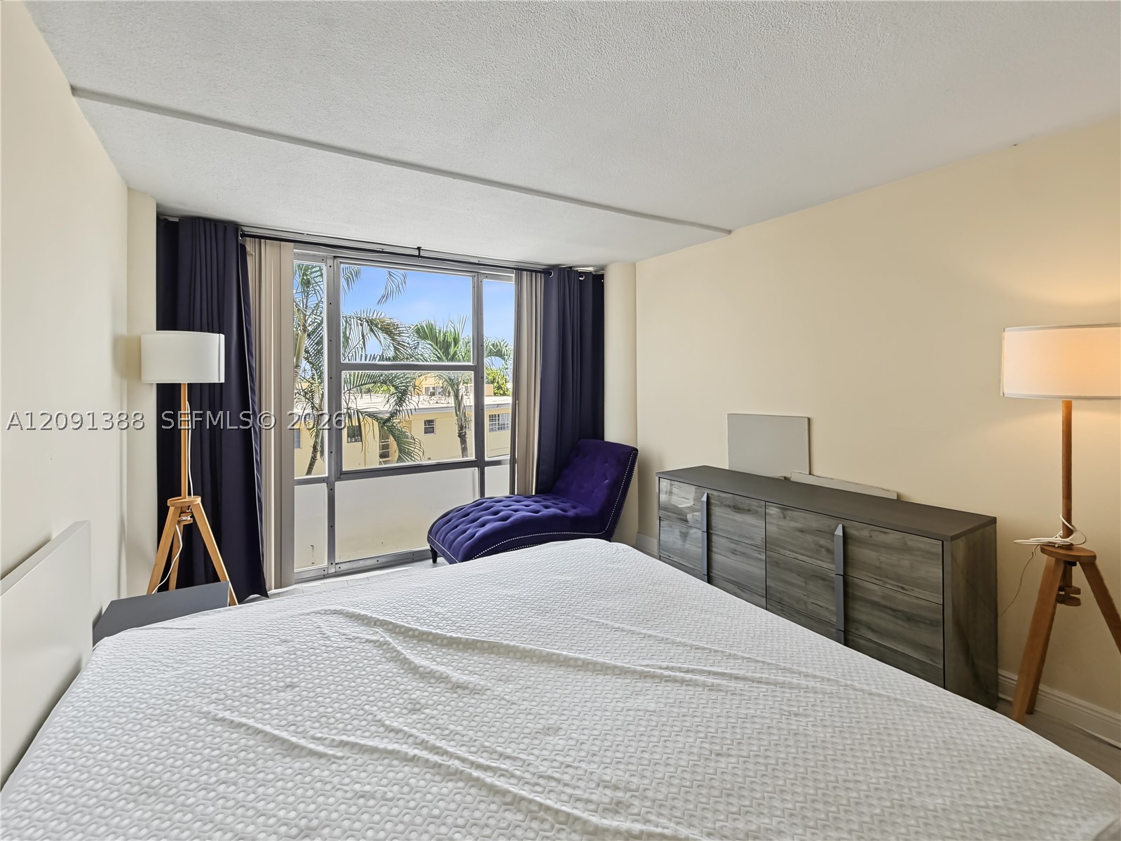 900 Bay Dr #221, Miami Beach FL 33141
