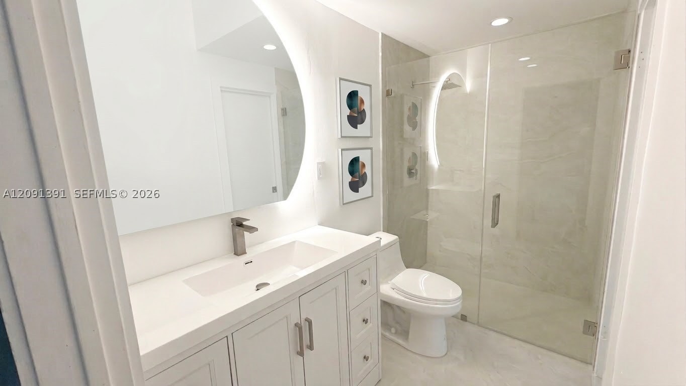 2000 S Bayshore Dr #58, Miami FL 33133