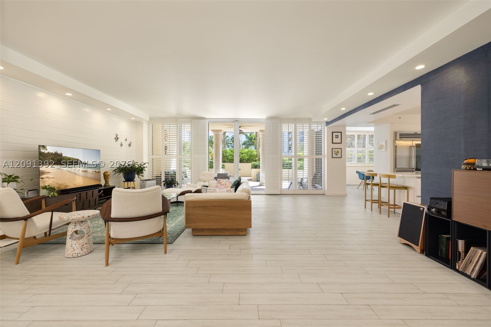445 Grand Bay Dr #104, Key Biscayne FL 33149