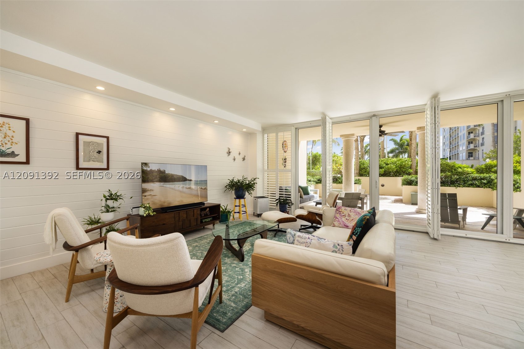 445 Grand Bay Dr #104, Key Biscayne FL 33149