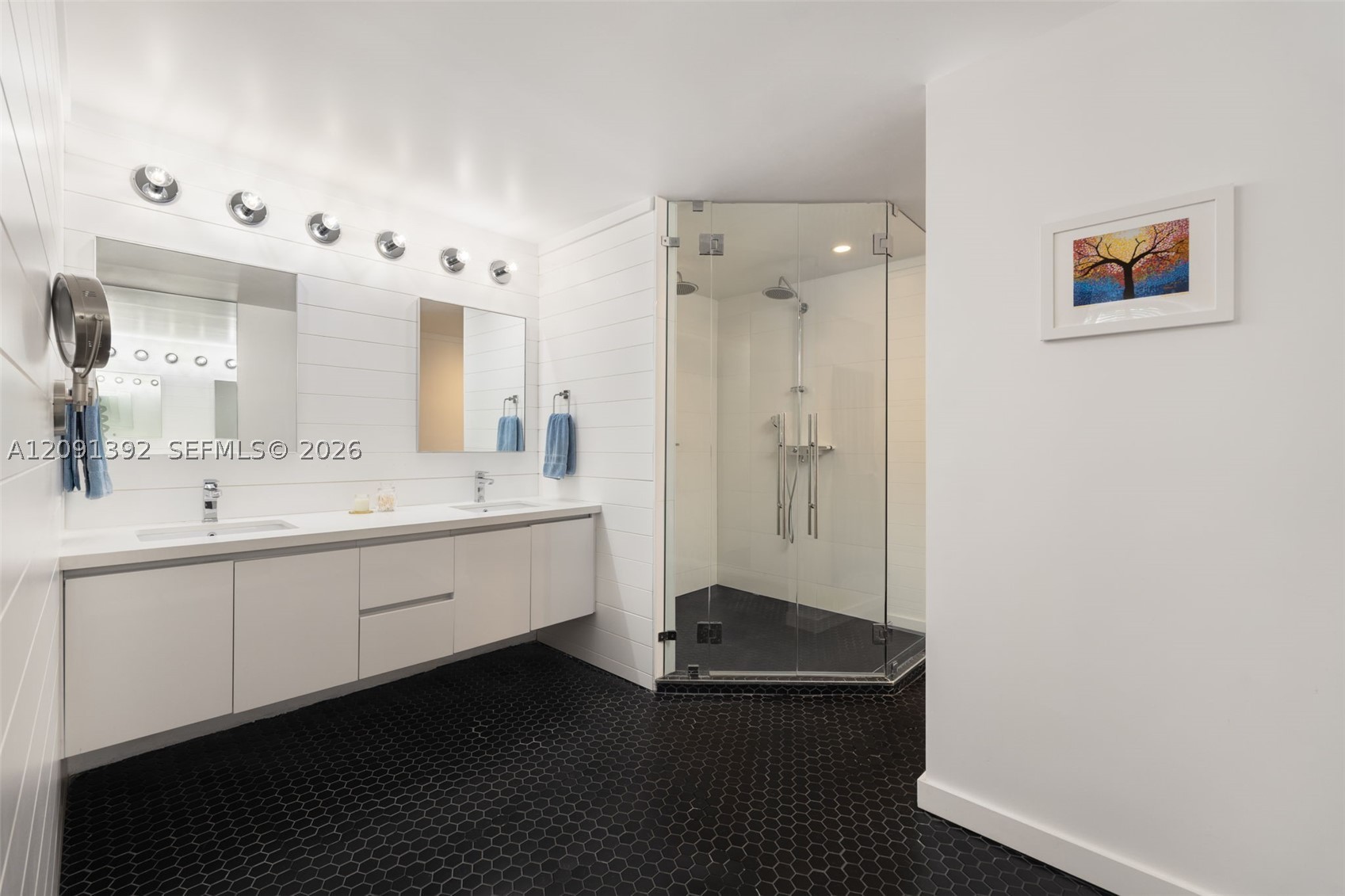 445 Grand Bay Dr #104, Key Biscayne FL 33149