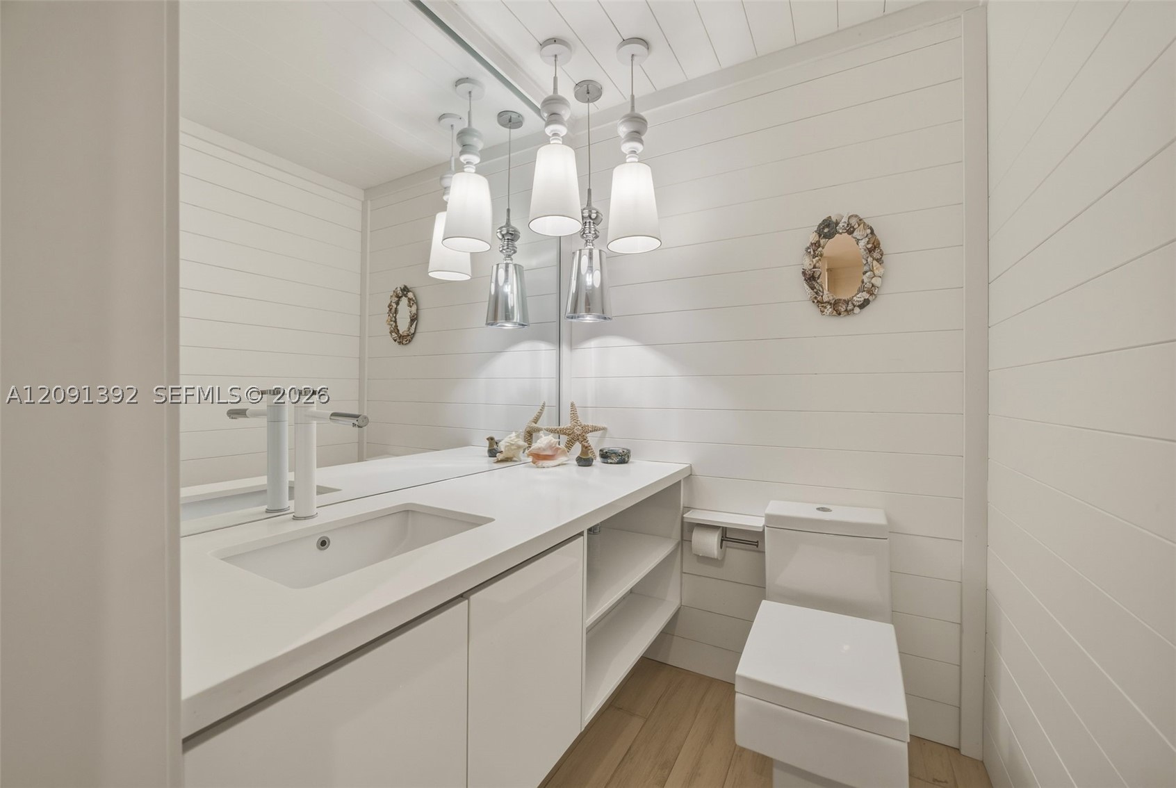 445 Grand Bay Dr #104, Key Biscayne FL 33149