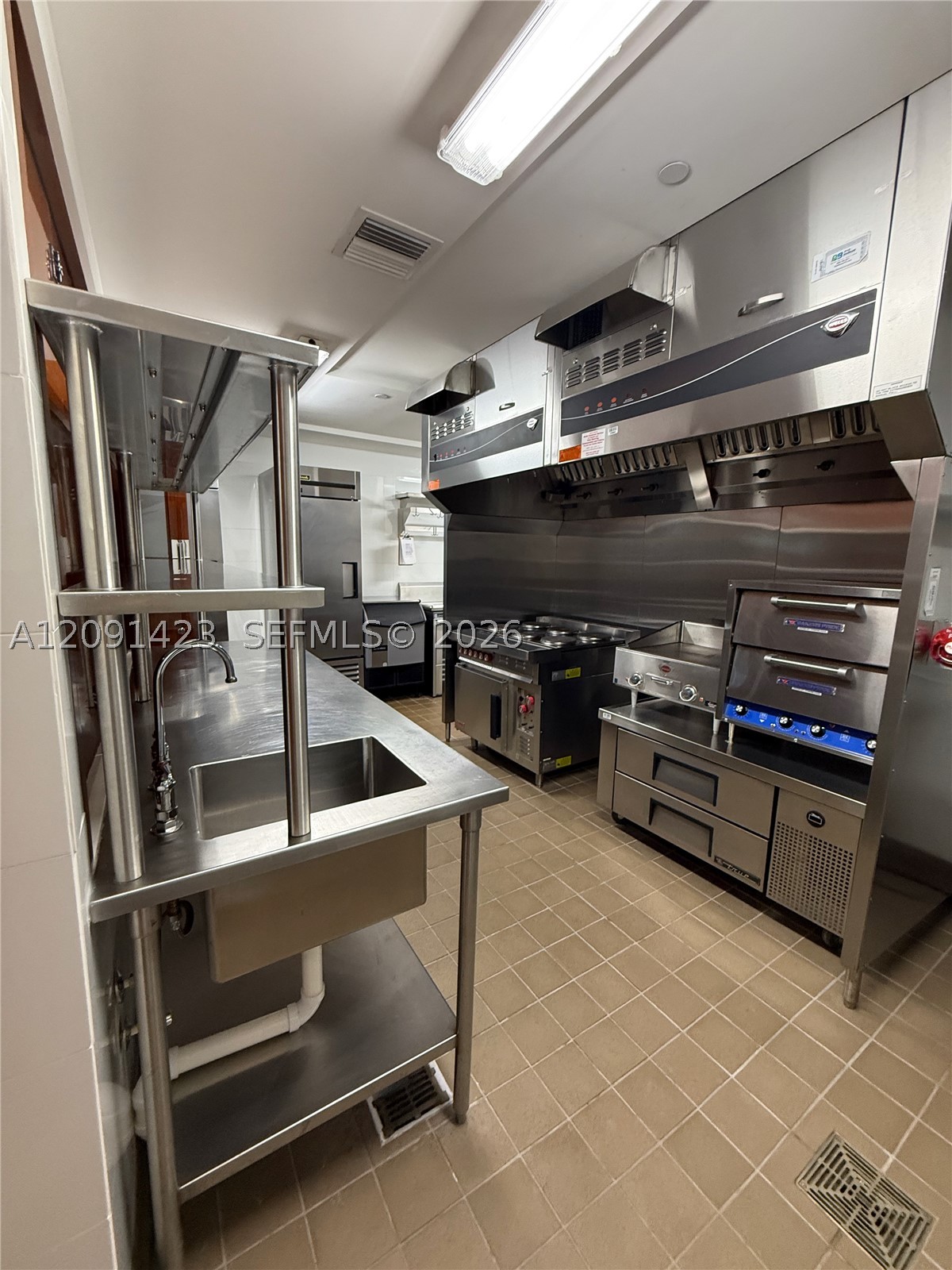 17475 Collins Ave #2003, Sunny Isles Beach FL 33160