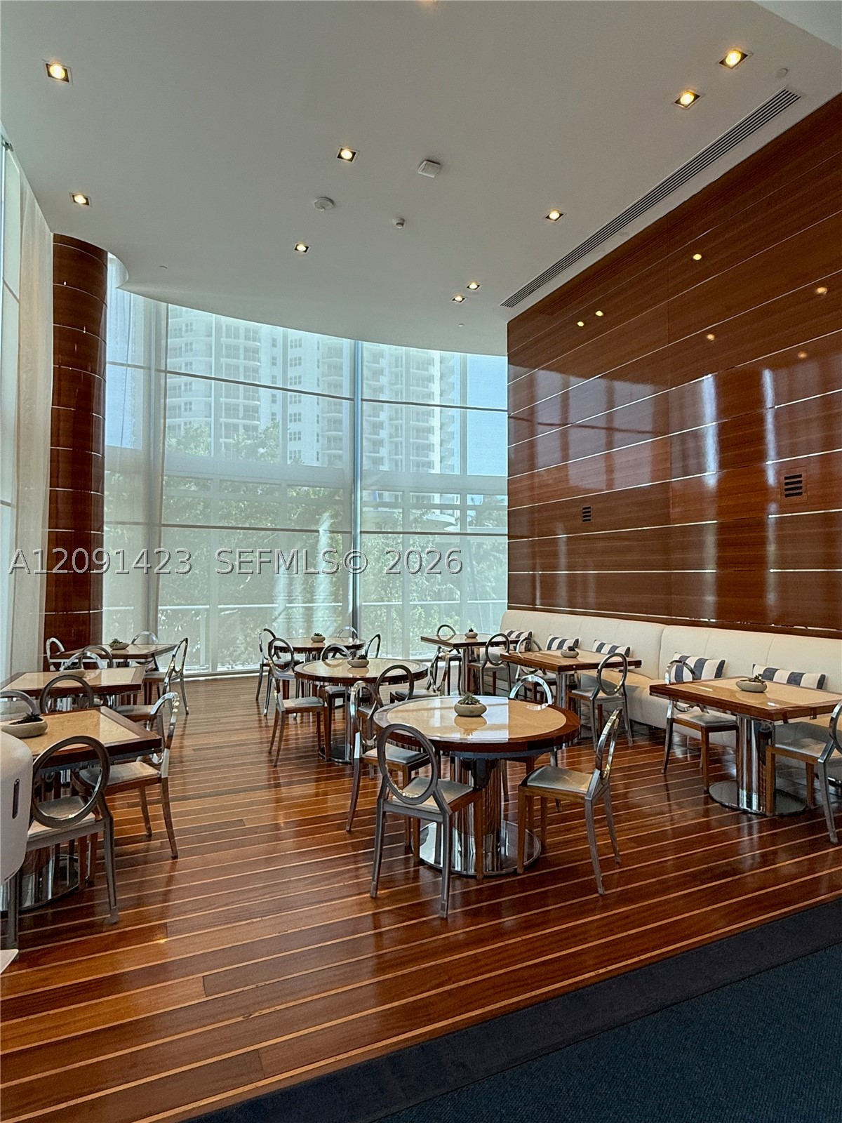 17475 Collins Ave #2003, Sunny Isles Beach FL 33160