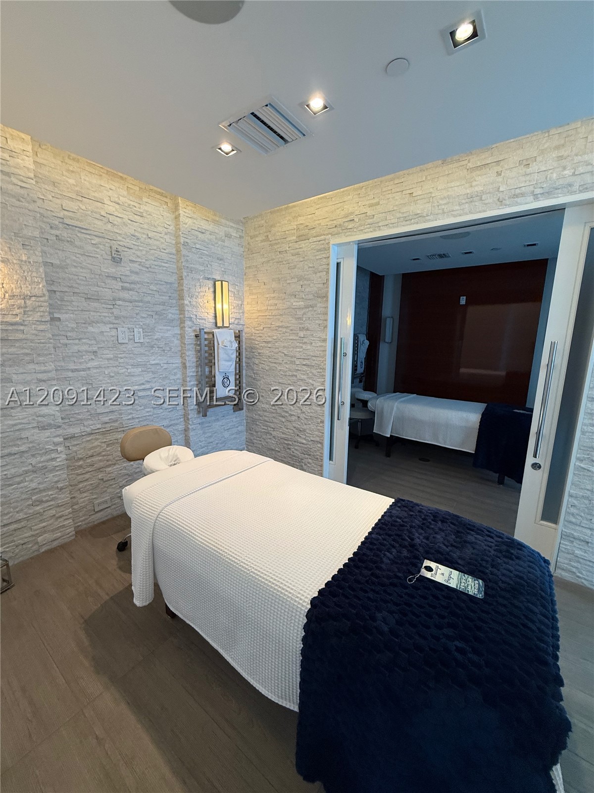 17475 Collins Ave #2003, Sunny Isles Beach FL 33160