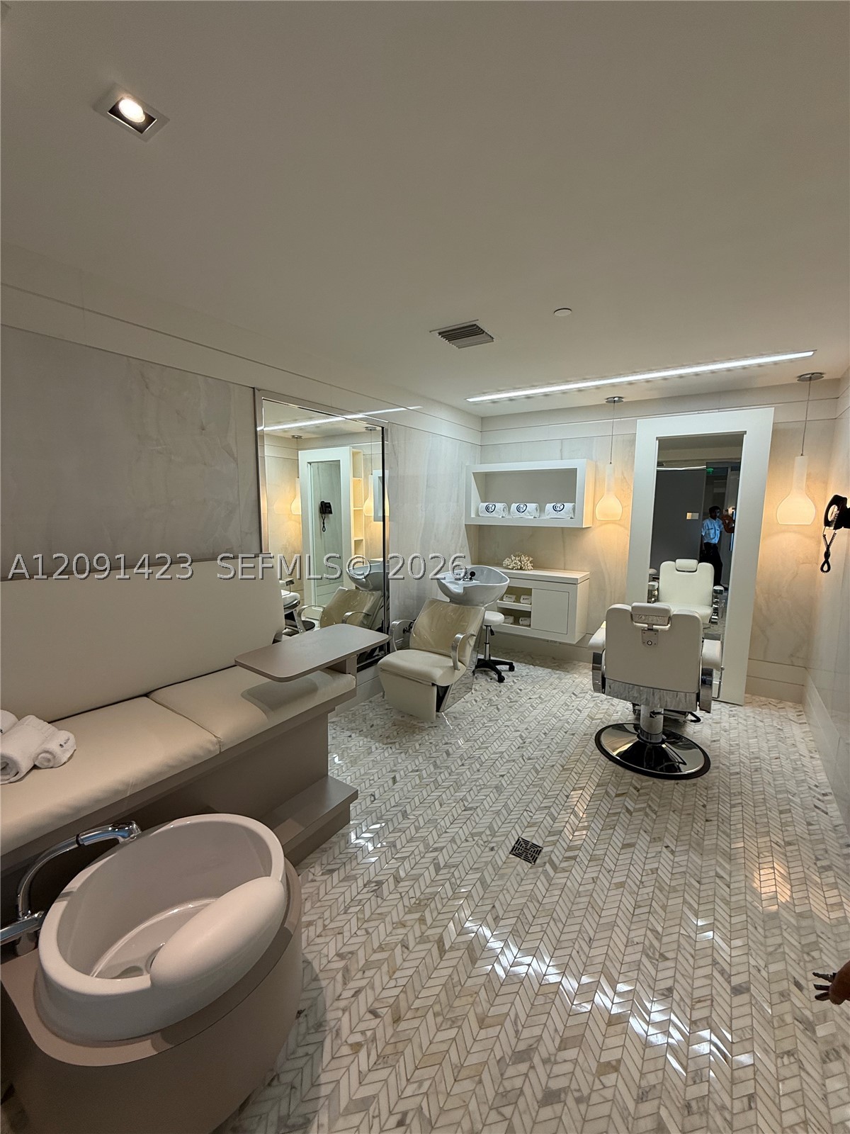 17475 Collins Ave #2003, Sunny Isles Beach FL 33160