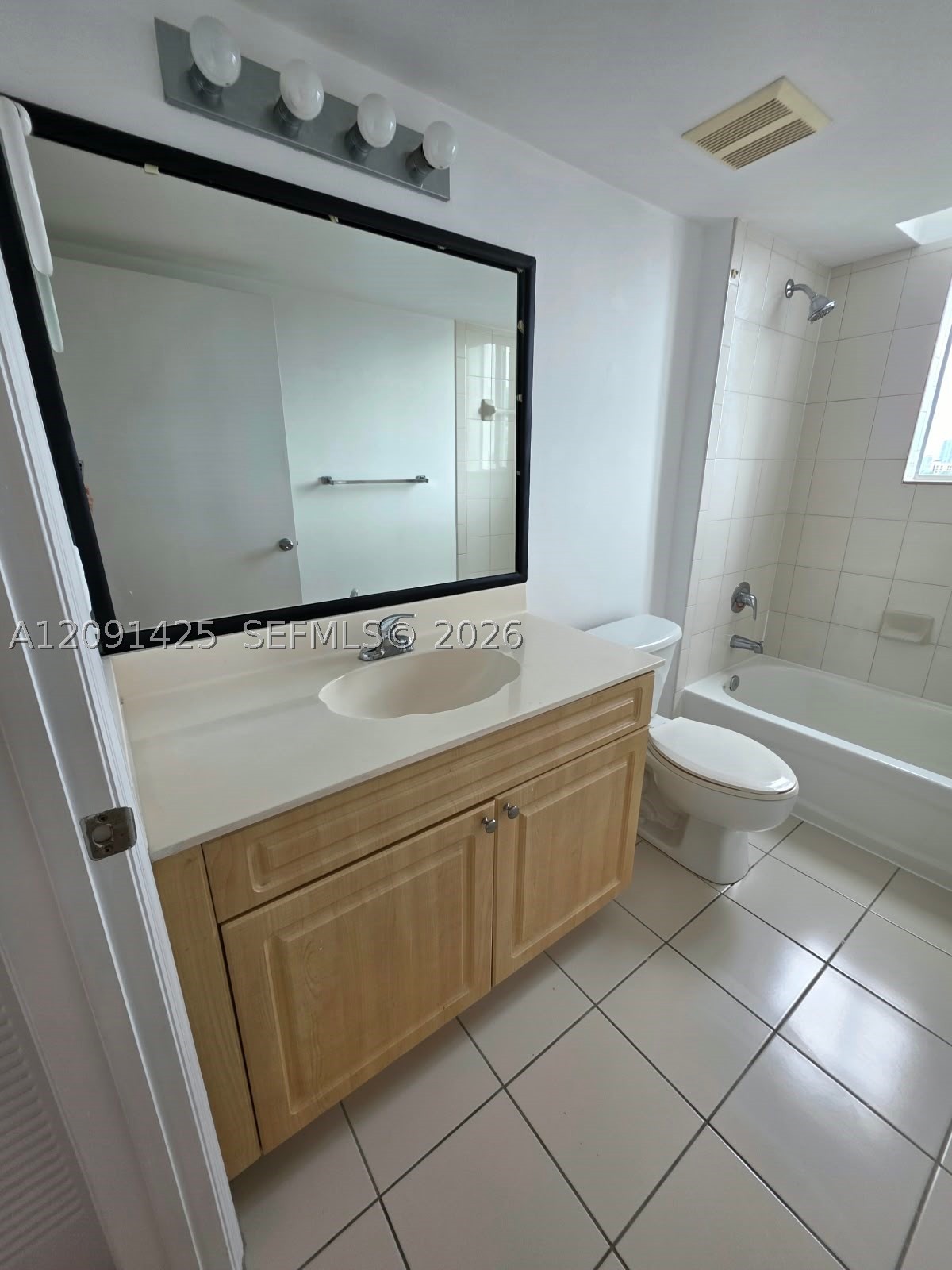 102 SW 6th Ave #604, Miami FL 33130